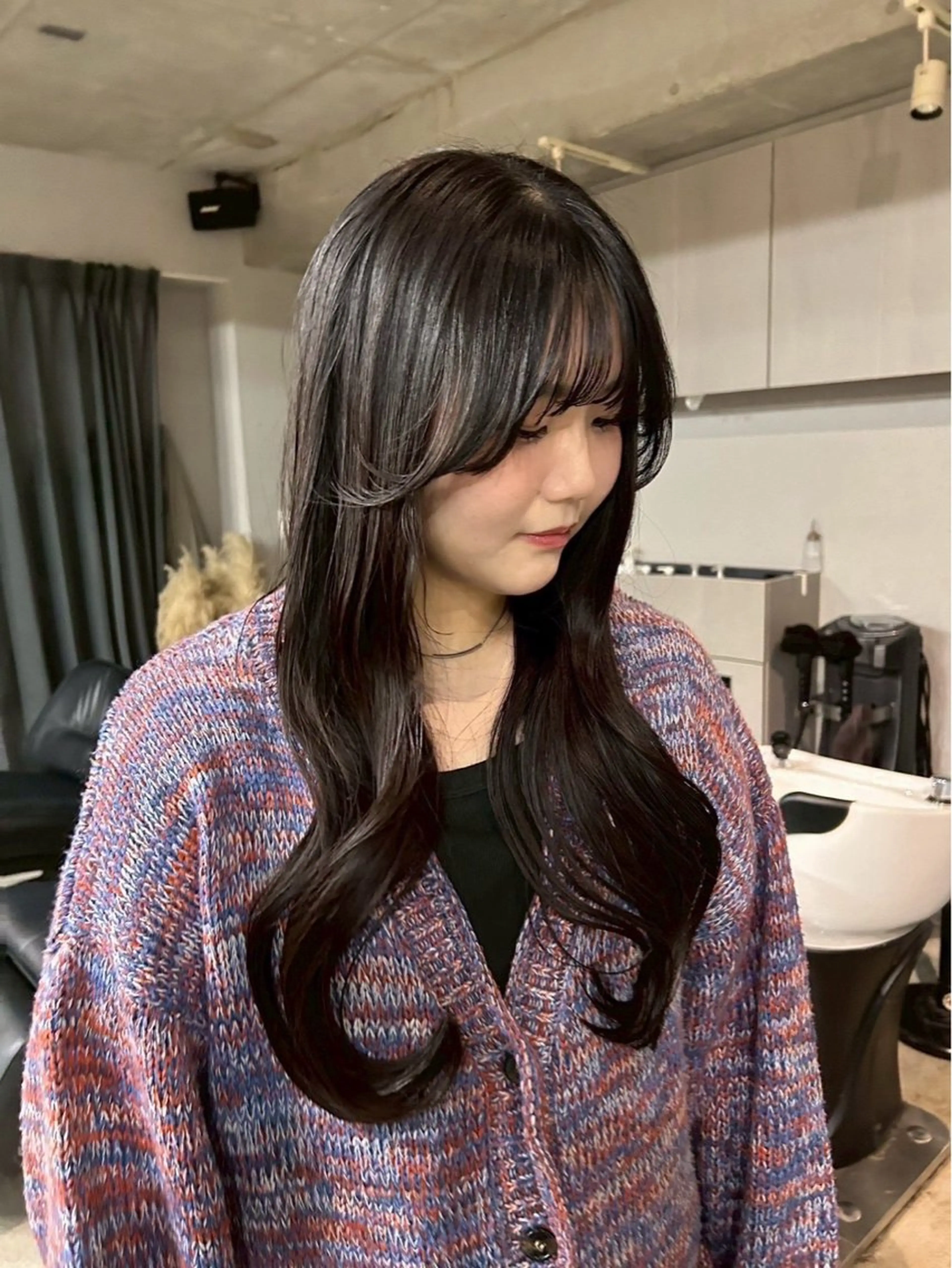 ロング トリートメント トリートメント aoba🩵 /コテ巻き風パーマのヘアスタイル