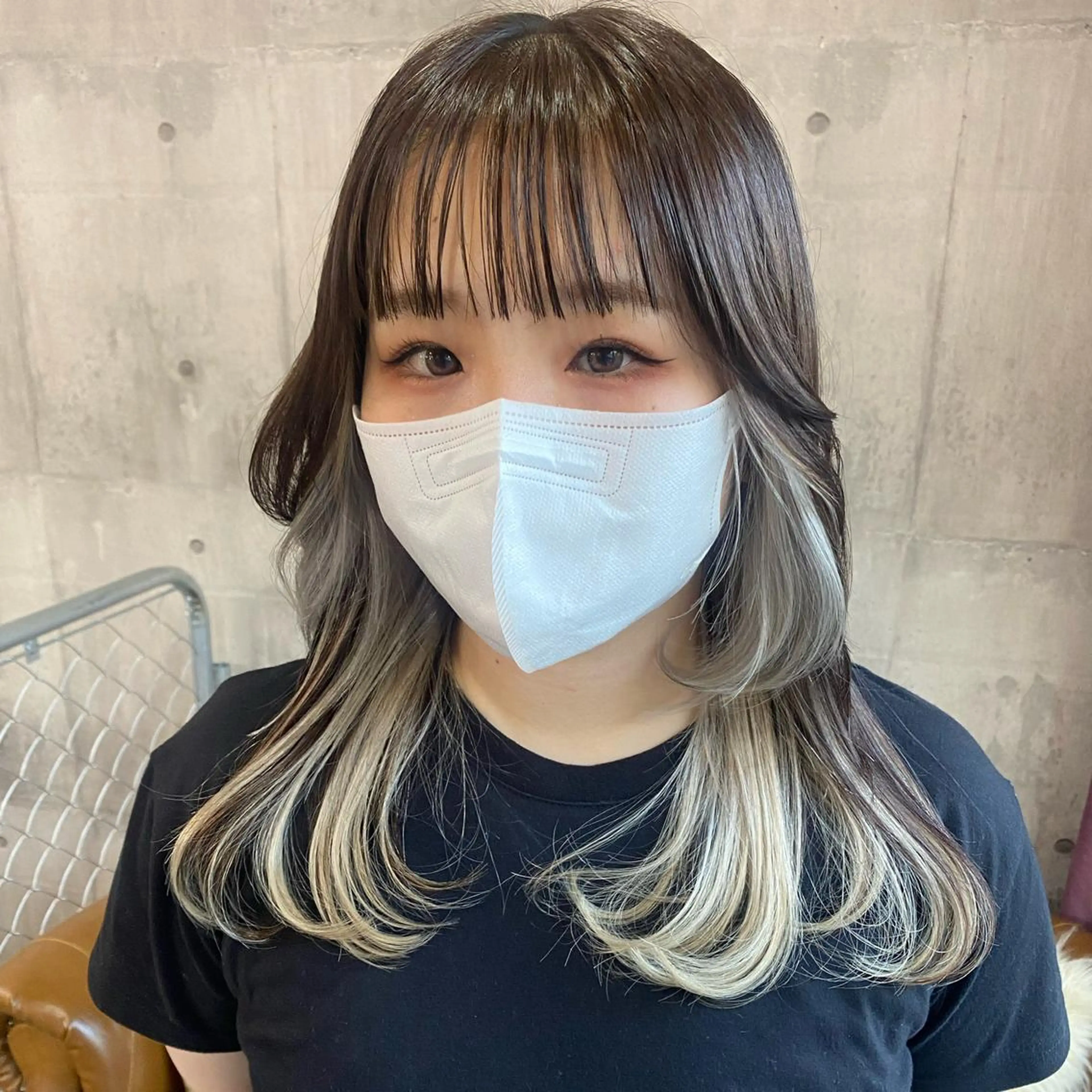 ミディアム カラー シールエクステ ブリーチ ハイライトカラー インナーカラー エクステ ヘアカラー SHURI❤️‍🔥 中/韓mix ♡のヘアスタイル