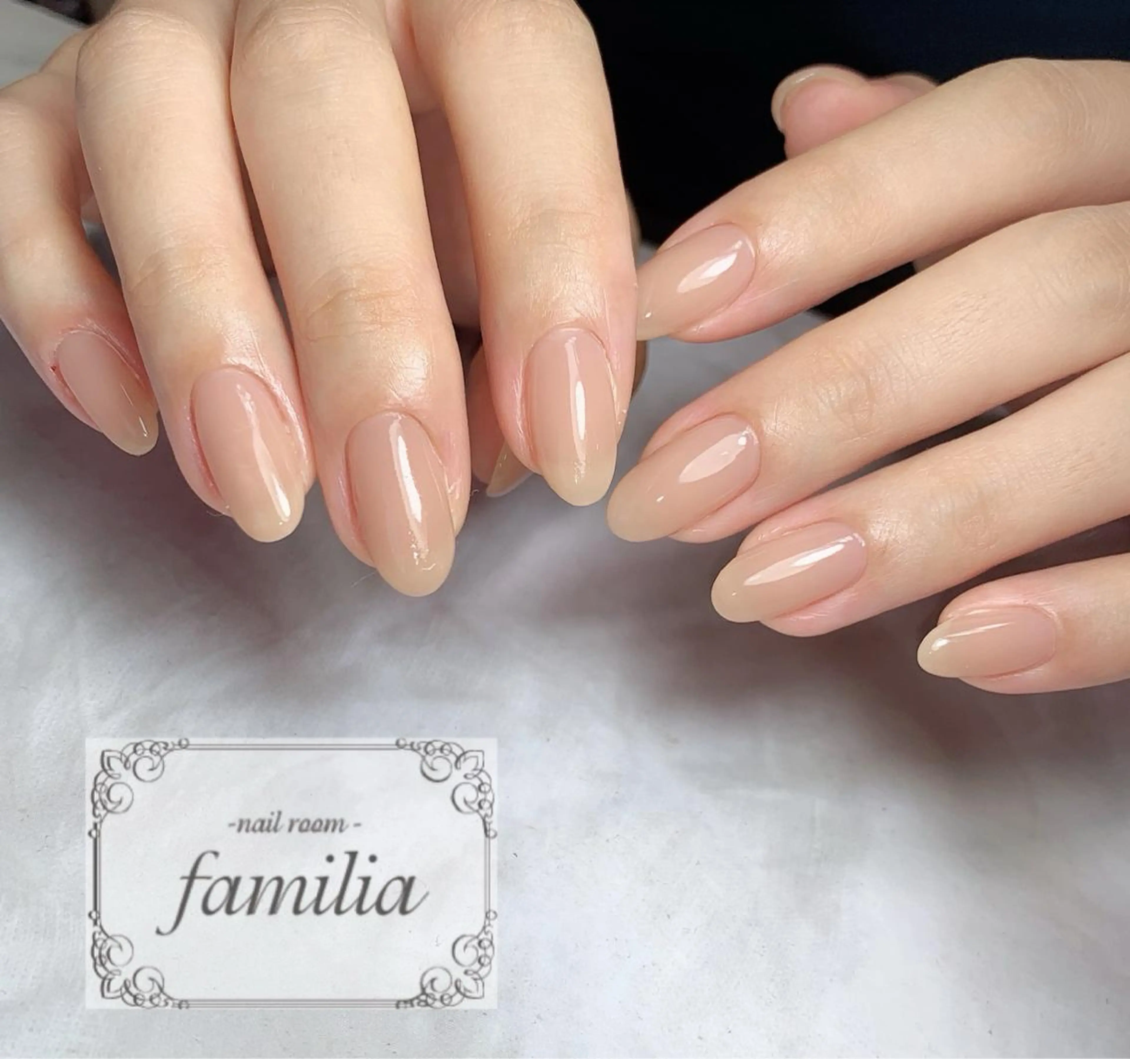 ネイル ハンドネイル -nailroom- familiaのネイルデザイン