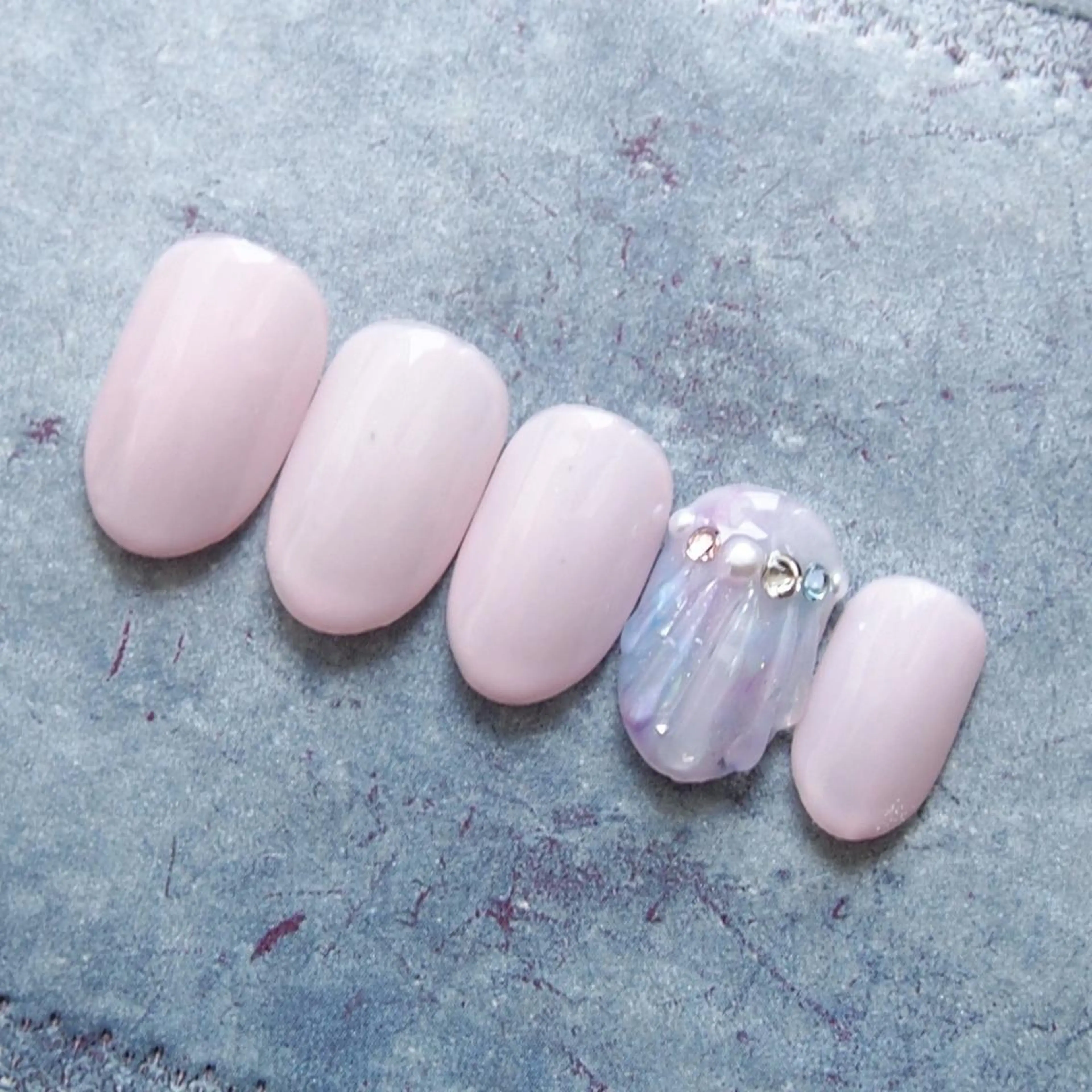 ネイル 山田 麻衣のネイルデザイン