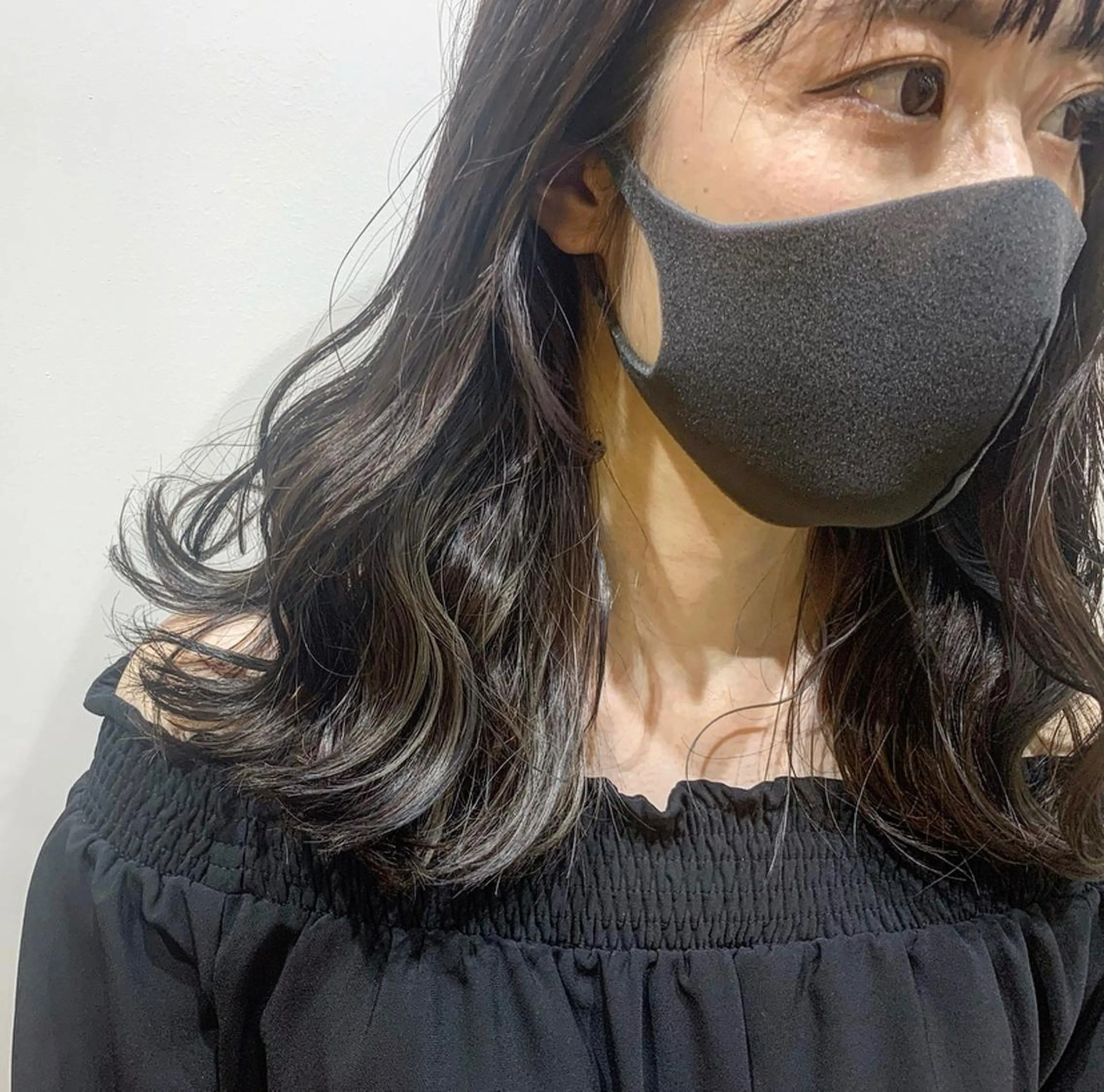 ミディアム カラー グレージュ インナーカラー friity所属・🕊️ HONOKAのヘアスタイル