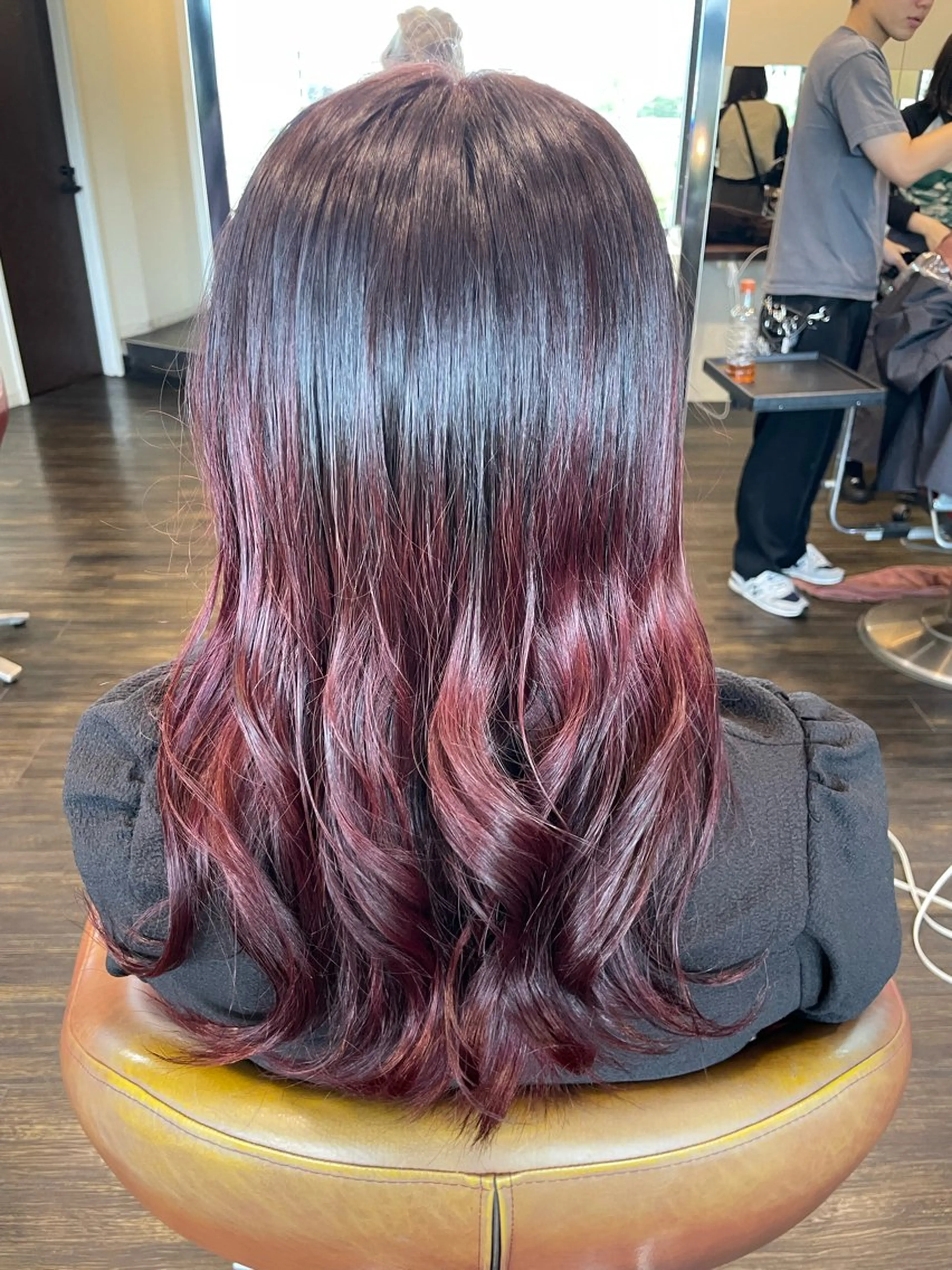 ミディアム ヘアカラー 佐藤 綾郁のヘアスタイル