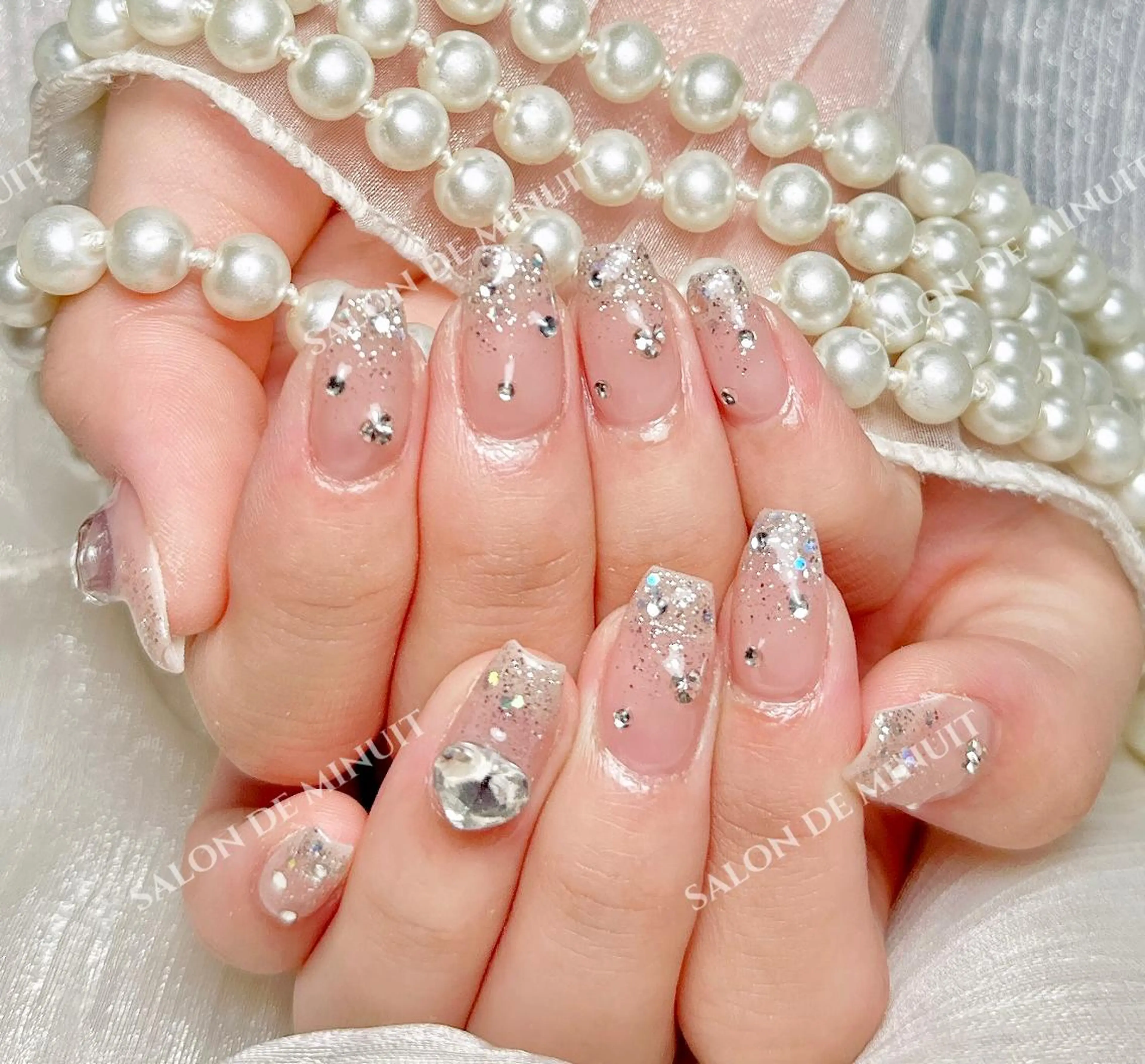 ネイル Salon de Minuit🦩のネイルデザイン