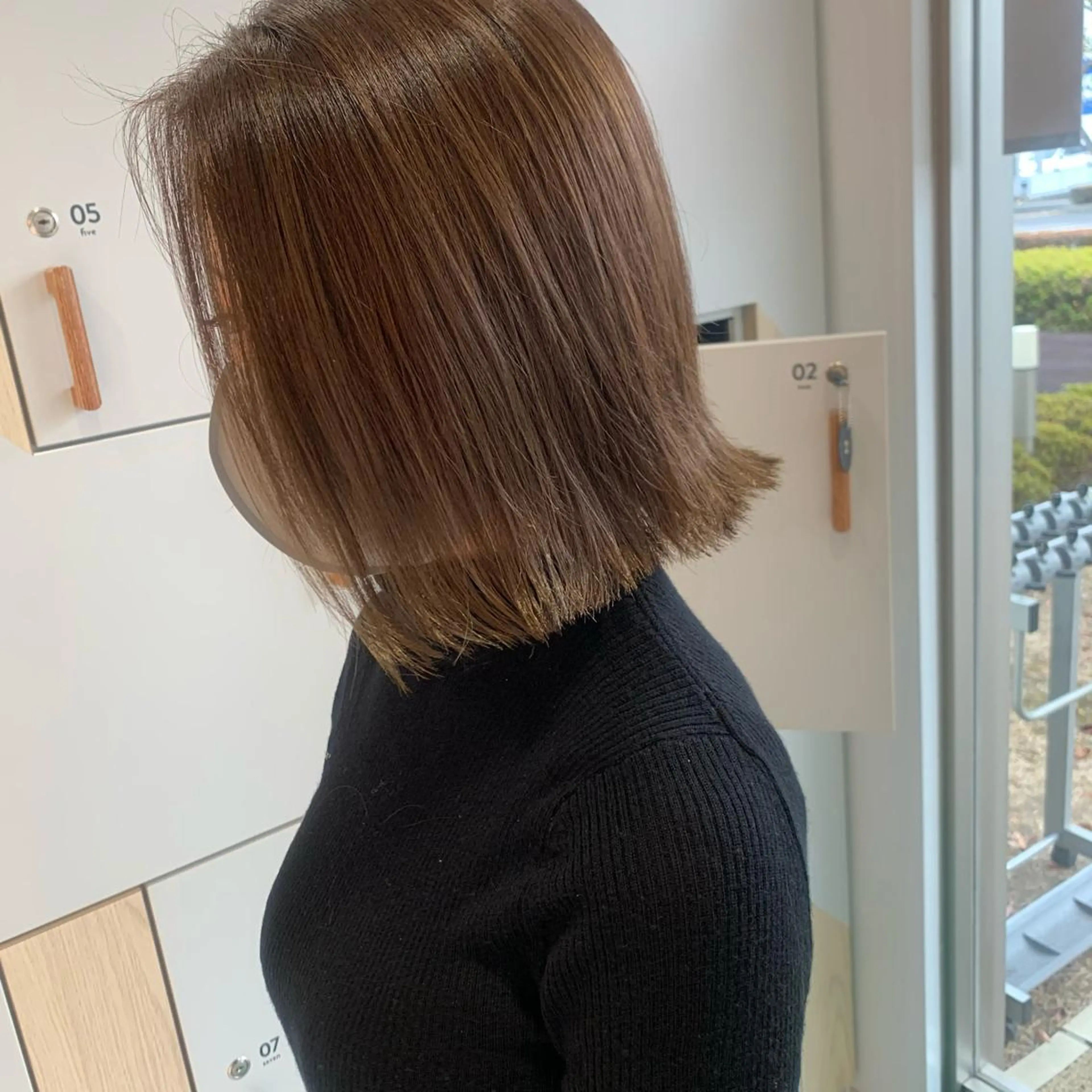 ミディアム カラー 畠山 華奈のヘアスタイル
