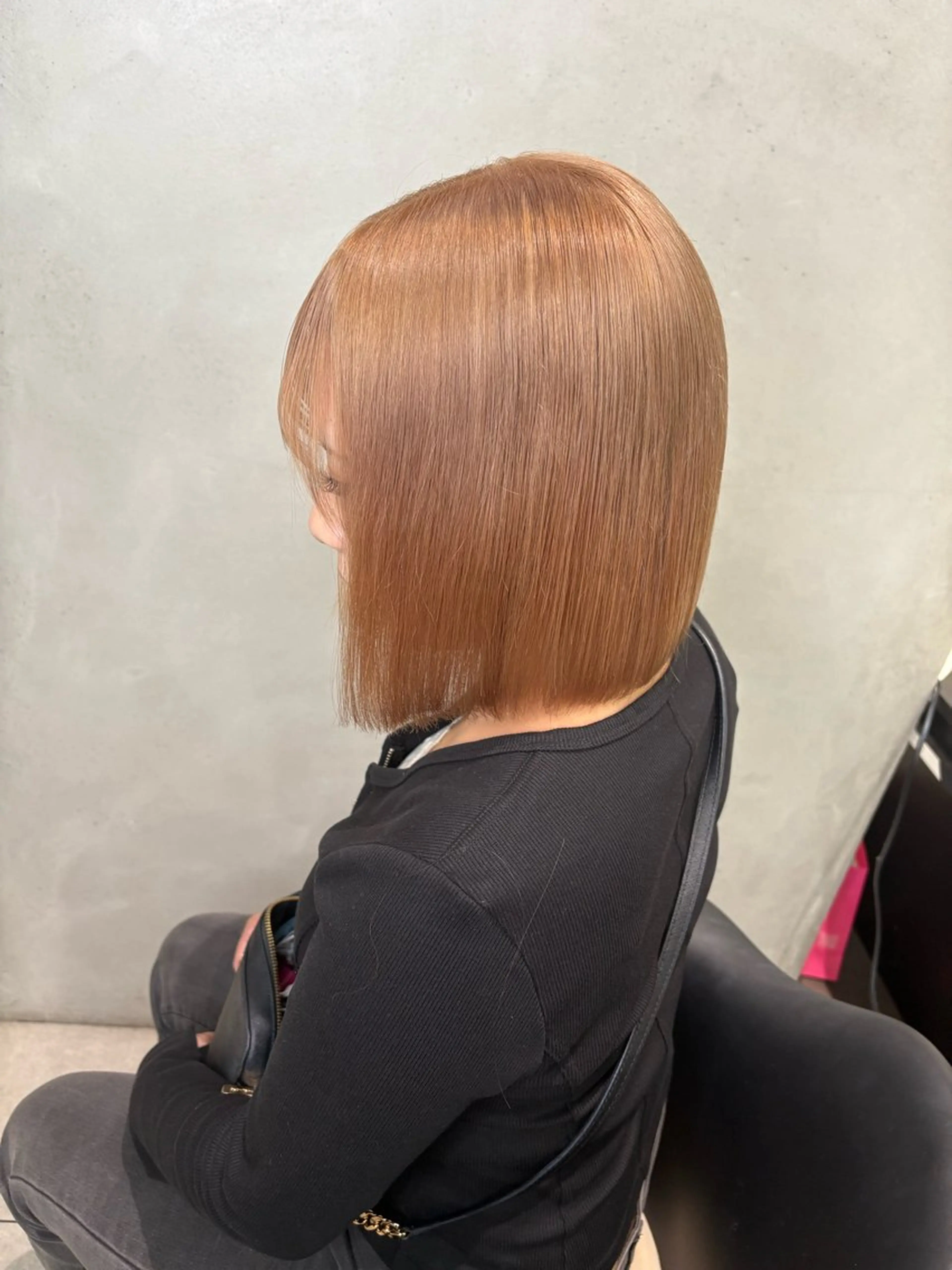 ショート カラー ベージュカラー ブリーチ ミルクティーベージュ ヘアカラー 大阪 梅田/ ハイトーン/エクステのヘアスタイル