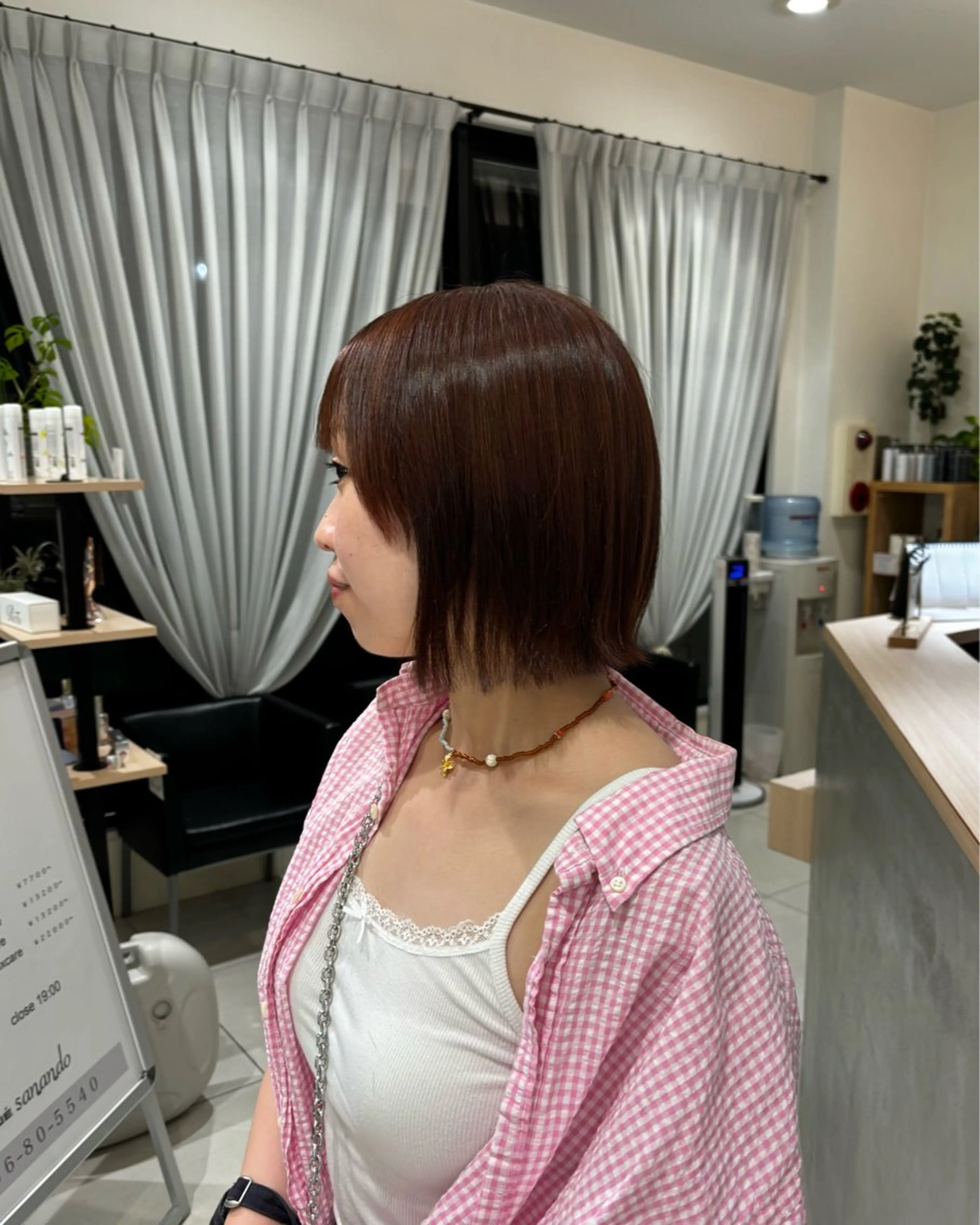 ショート カラー ブラウンカラー オレンジ オレンジブラウン ボブ カット ヘアカラー 辻村 彩華のヘアスタイル
