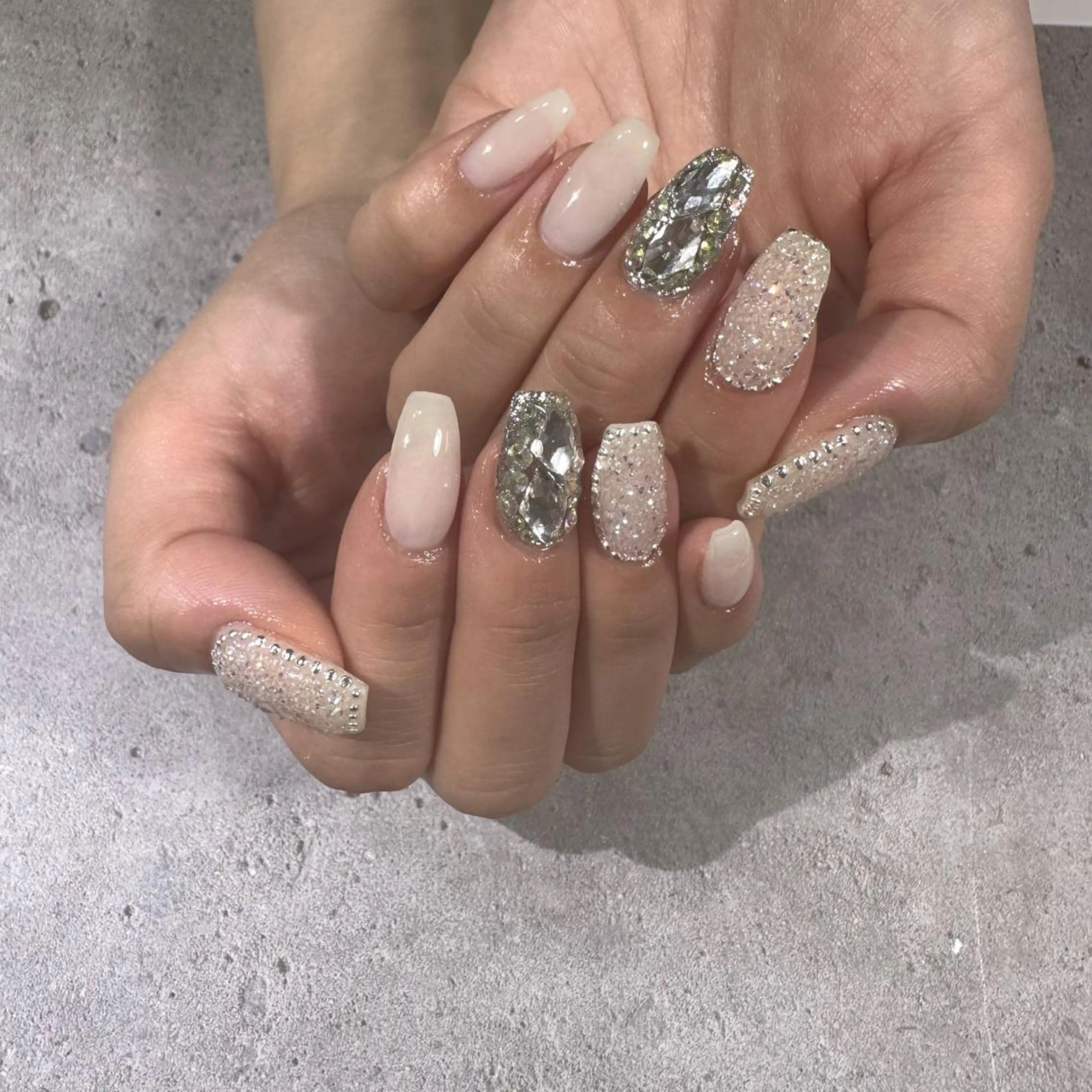 ネイル ワンホンネイル nail salon  amour所属・井上 優愛のネイルデザイン