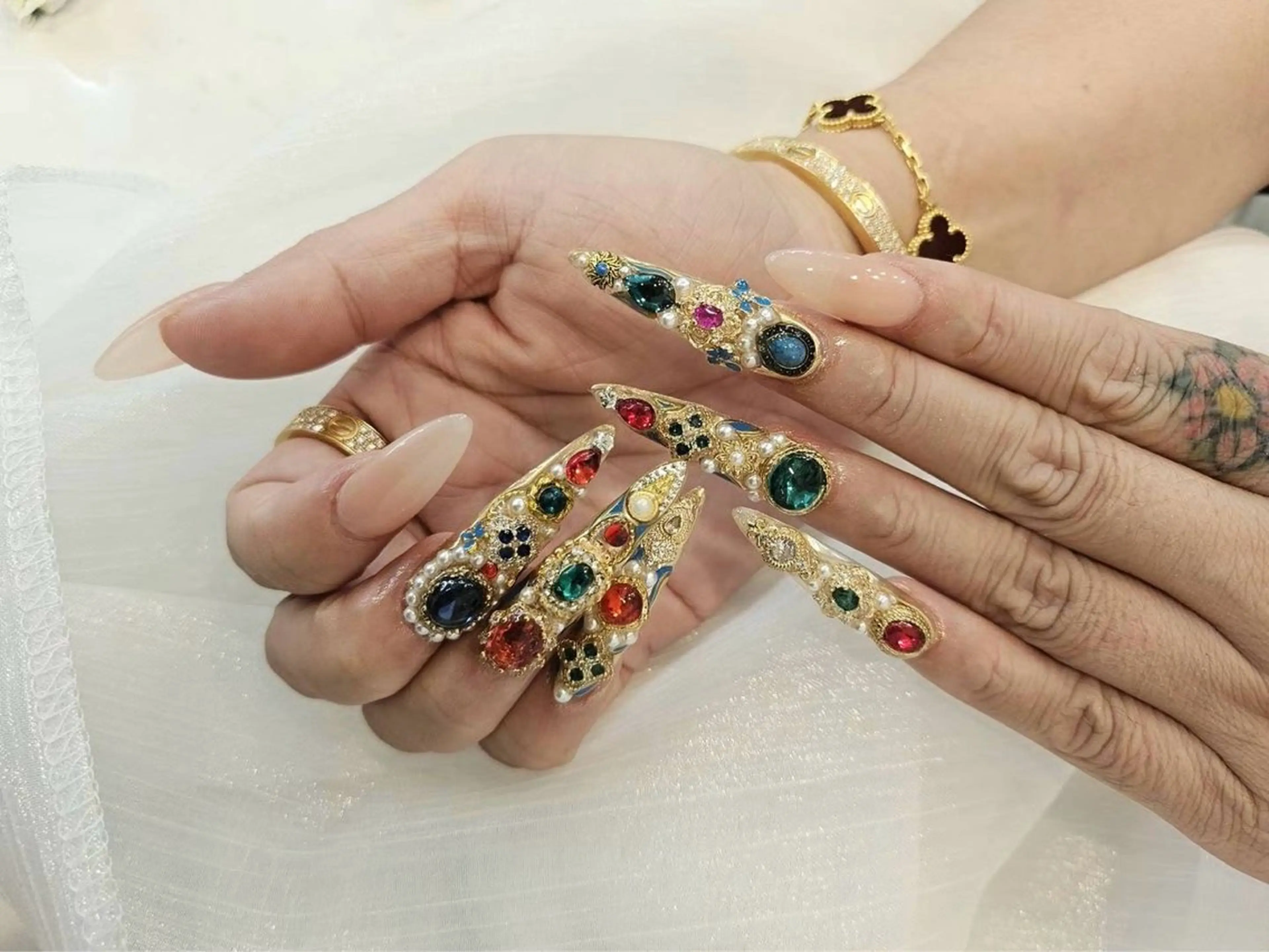 ネイル アートネイル フラワーネイル フットネイル ジェルネイル キラキラネイル Babarla Nailのネイルデザイン