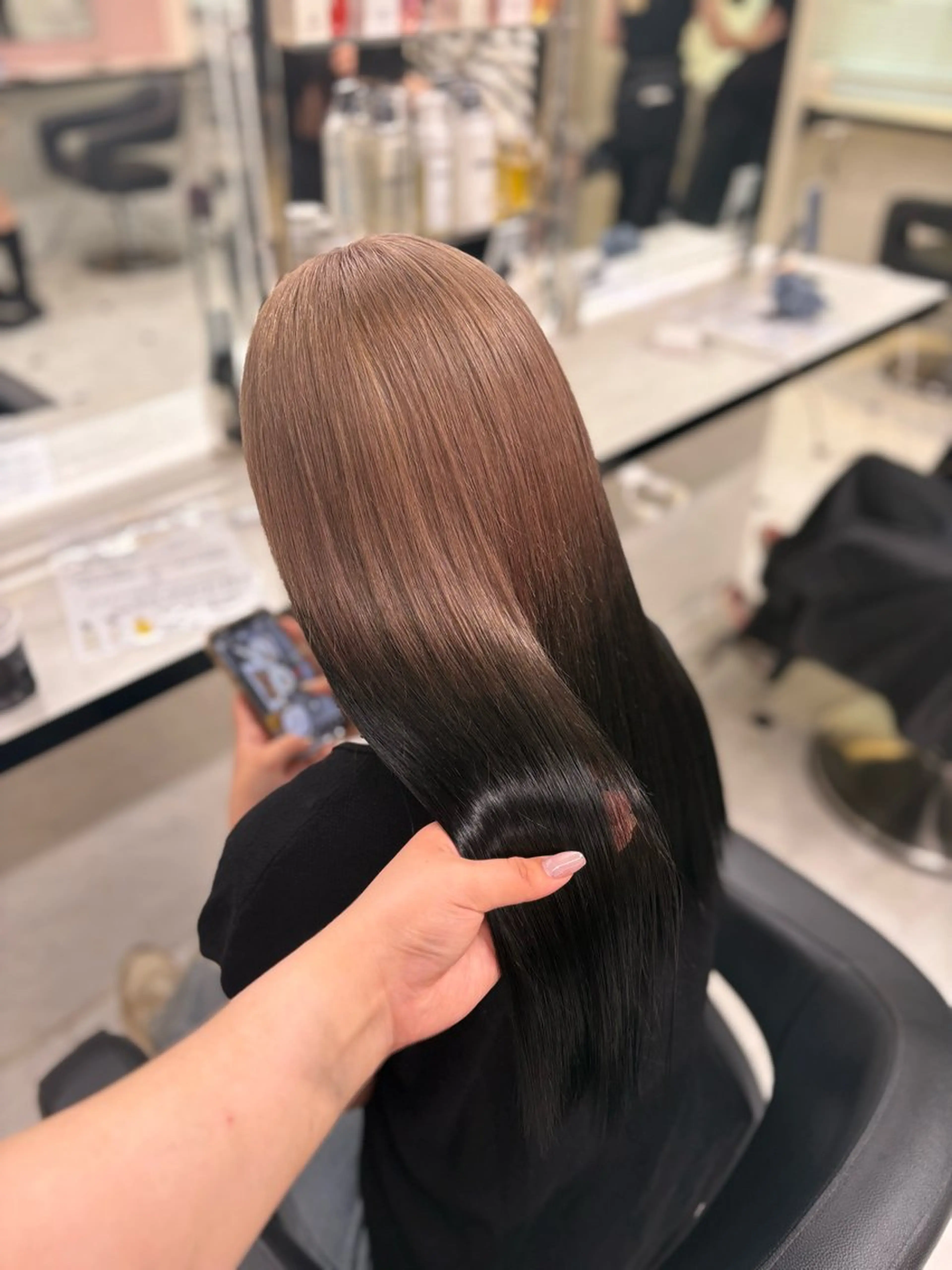 ロング カラー ヘアカラー トリートメント 透明感ベージュカラー ♡上野♡AIのヘアスタイル