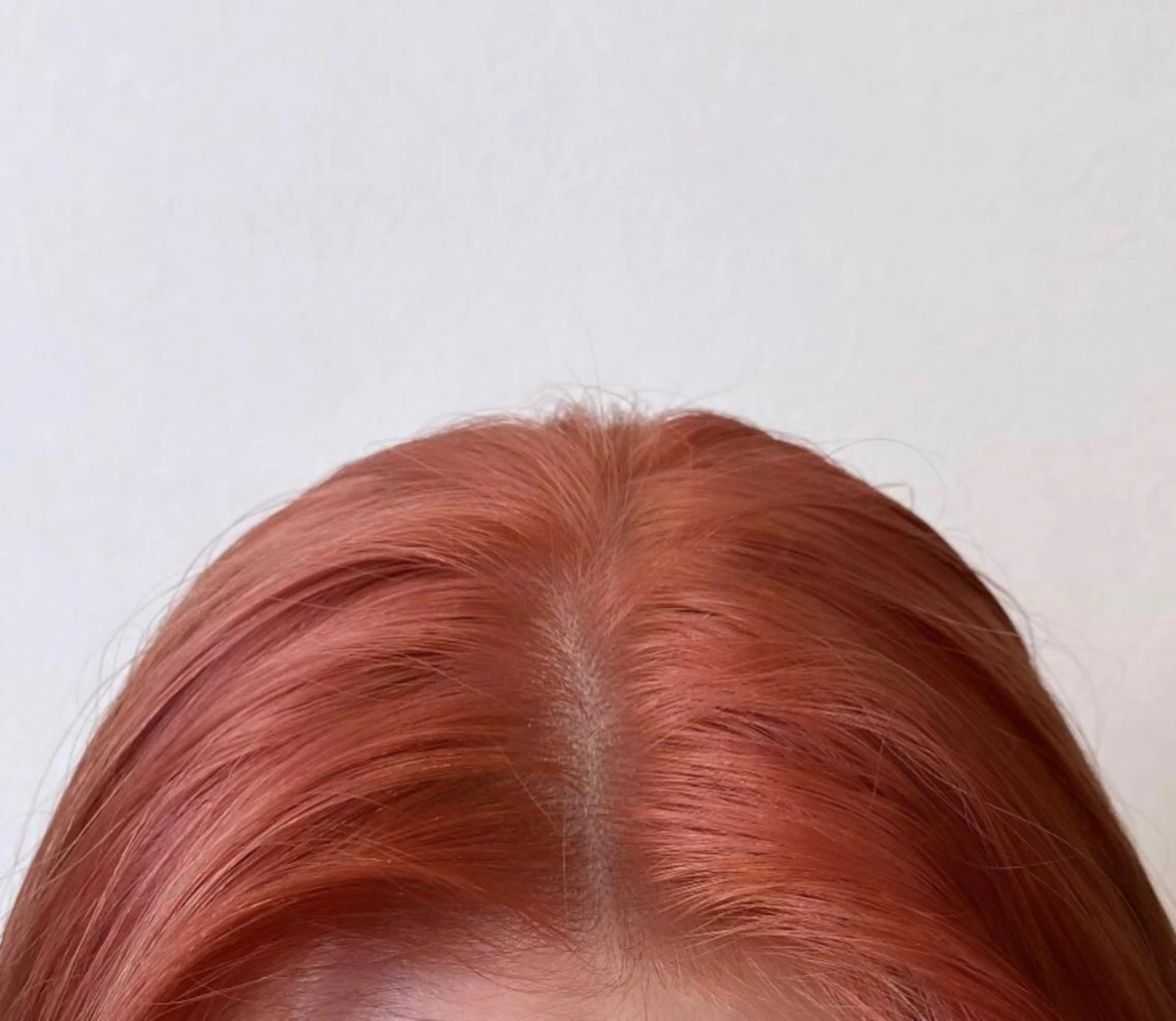 カラー ブリーチ ピンクカラー 井内 美沙のヘアスタイル