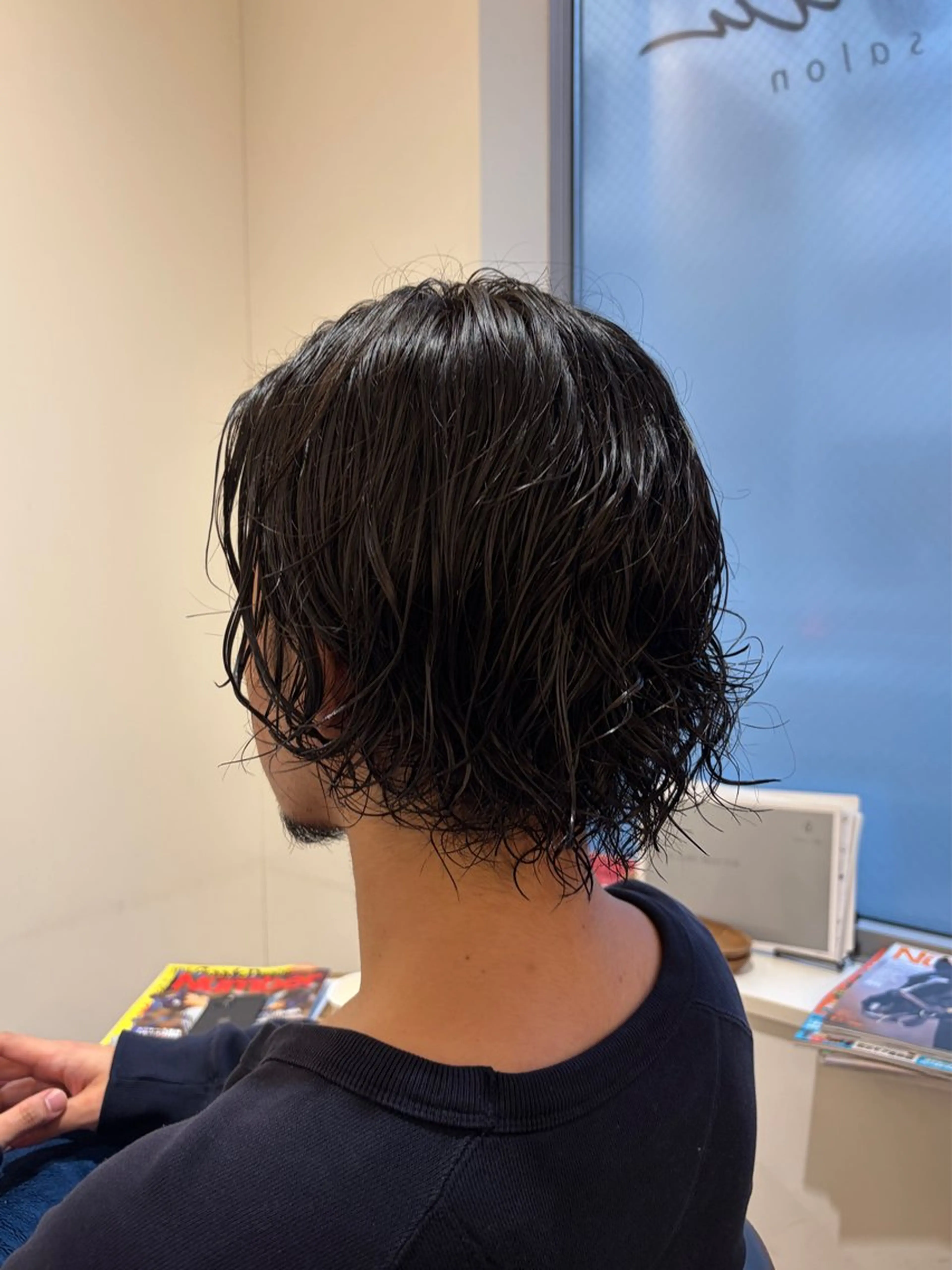 ショート パーマ 荒井 茉凜のヘアスタイル