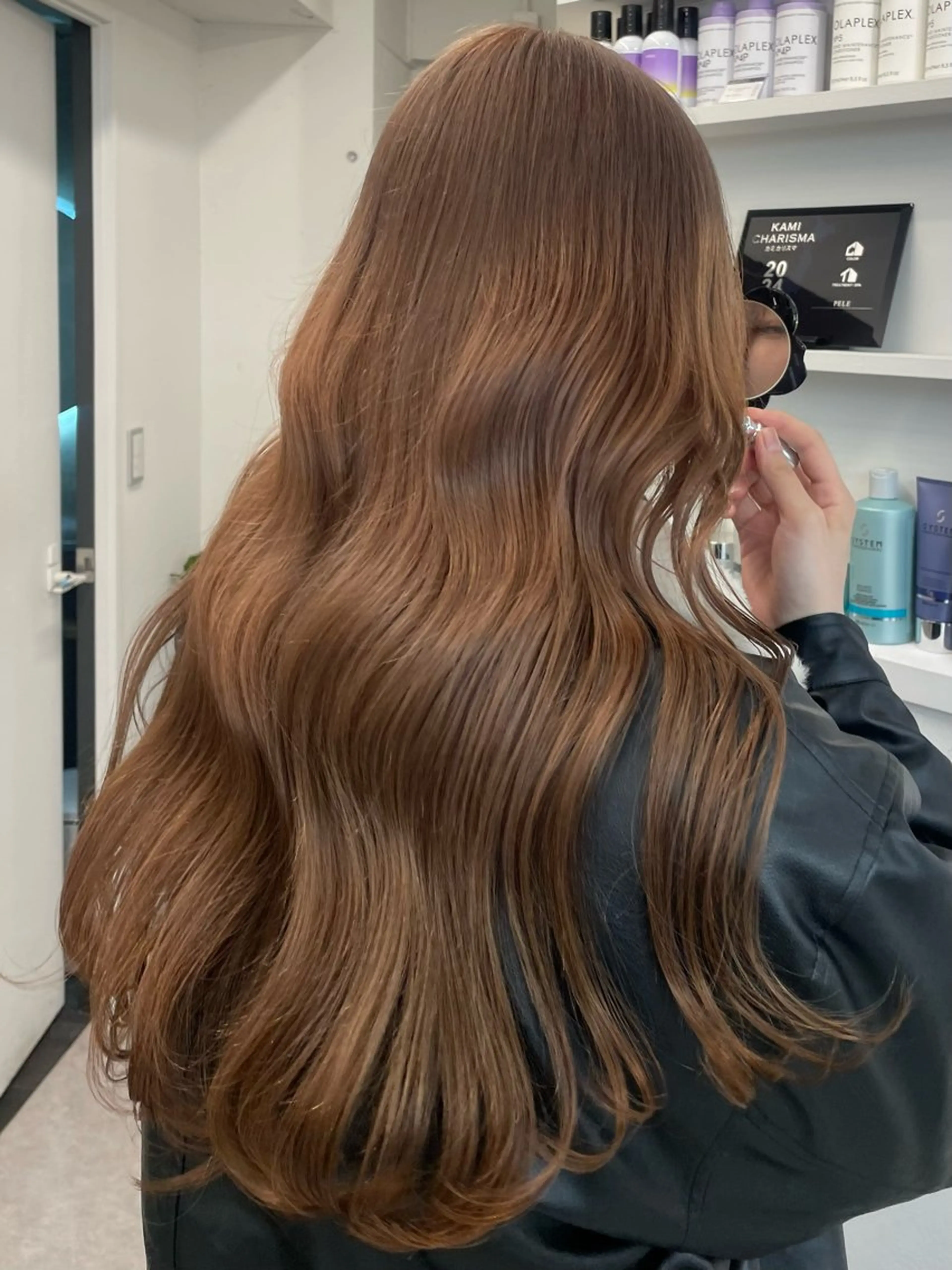 ロング カラー アッシュ ベージュカラー ブリーチ ブロンド ブロンドベージュ PELE所属・🐹ミルクティー ‼️✊🏻yuiのヘアスタイル