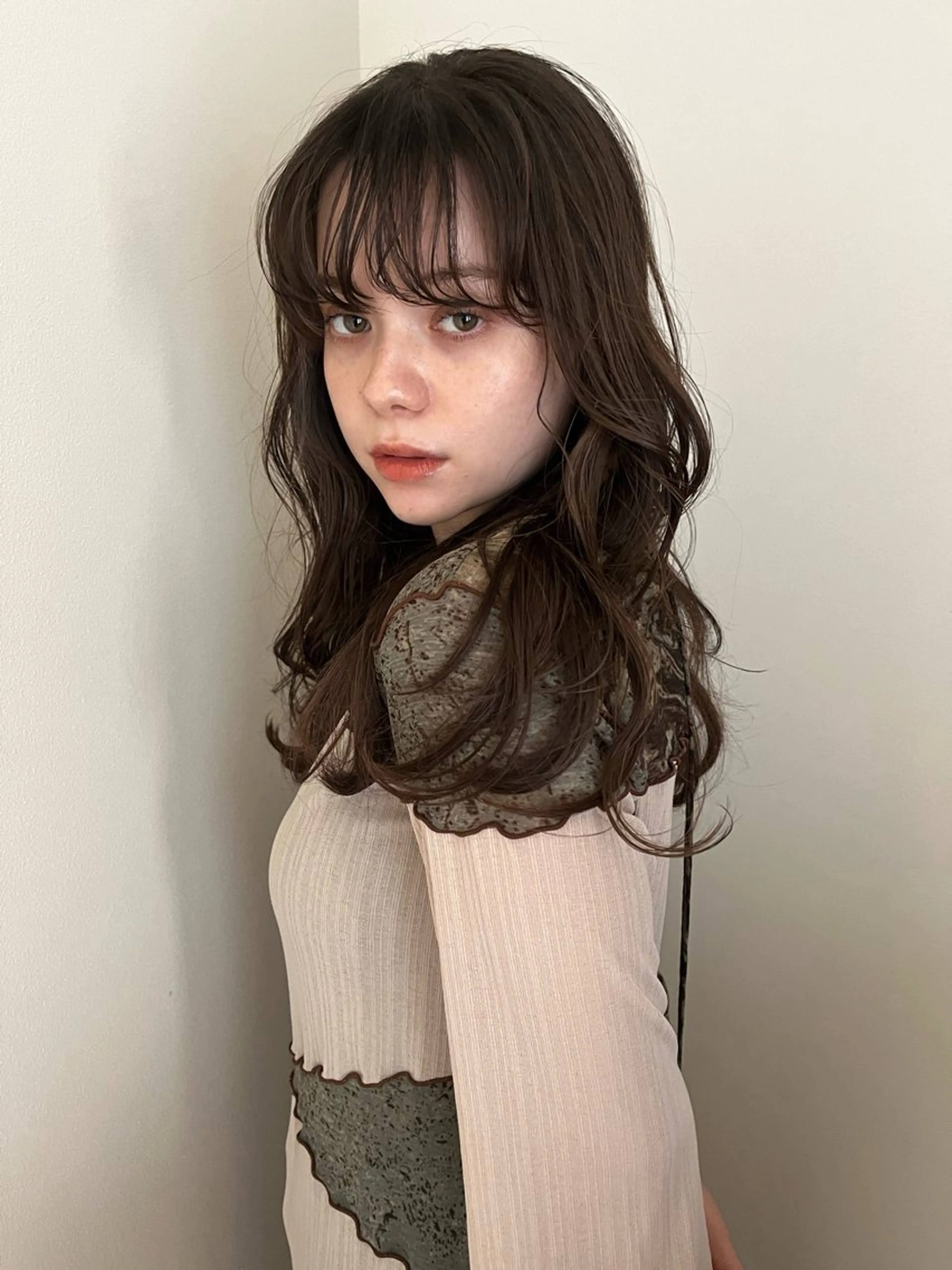 ロング パーマ pu+on. nailworks所属・fuyumi / ニュアンスネイルのネイルデザイン