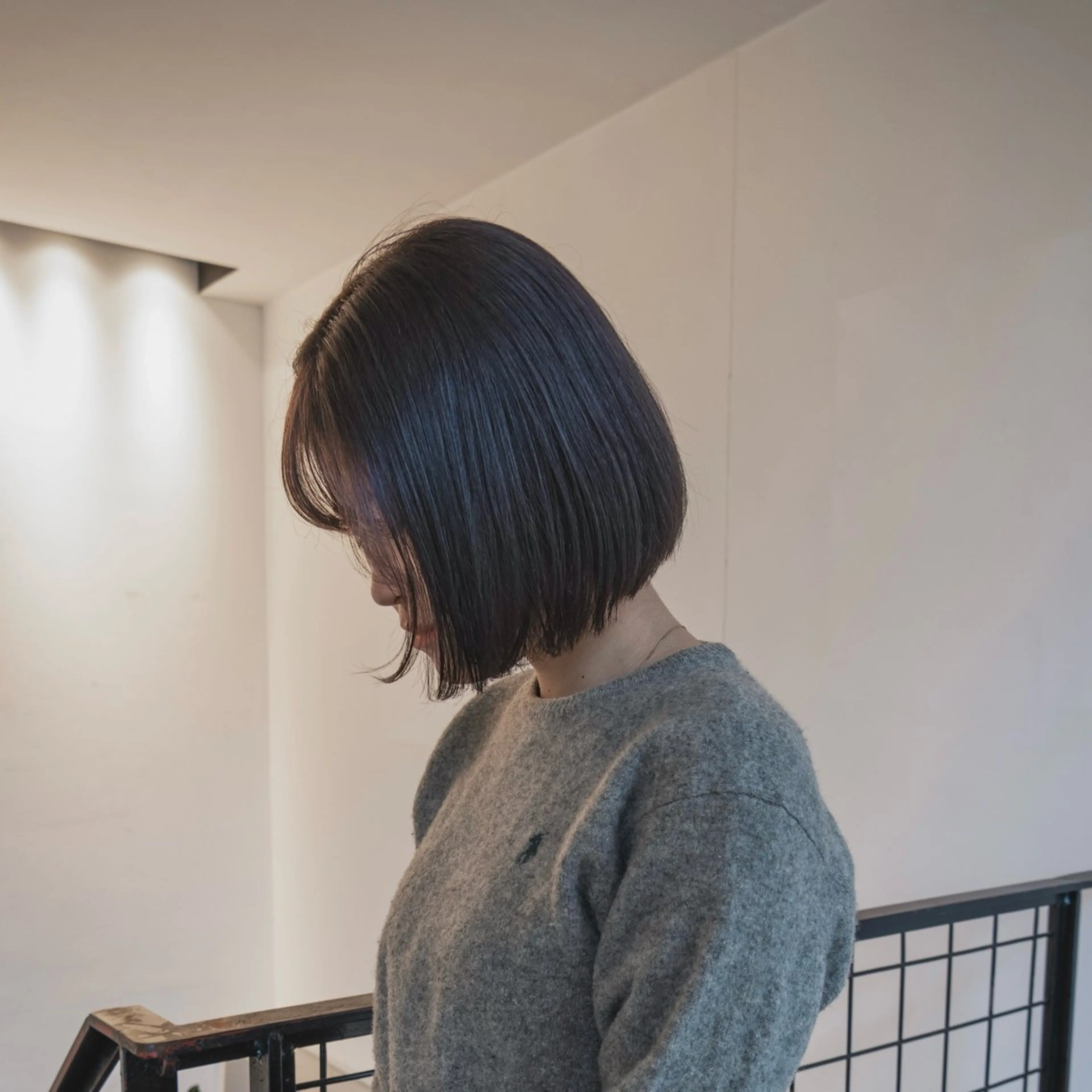 ミディアム カラー ブリーチ ケアブリーチ 透明感カラー ダークグレー イルミナカラー カット ヘアカラー トリートメント quon RYUYA /レイヤー✂️のその他イメージ