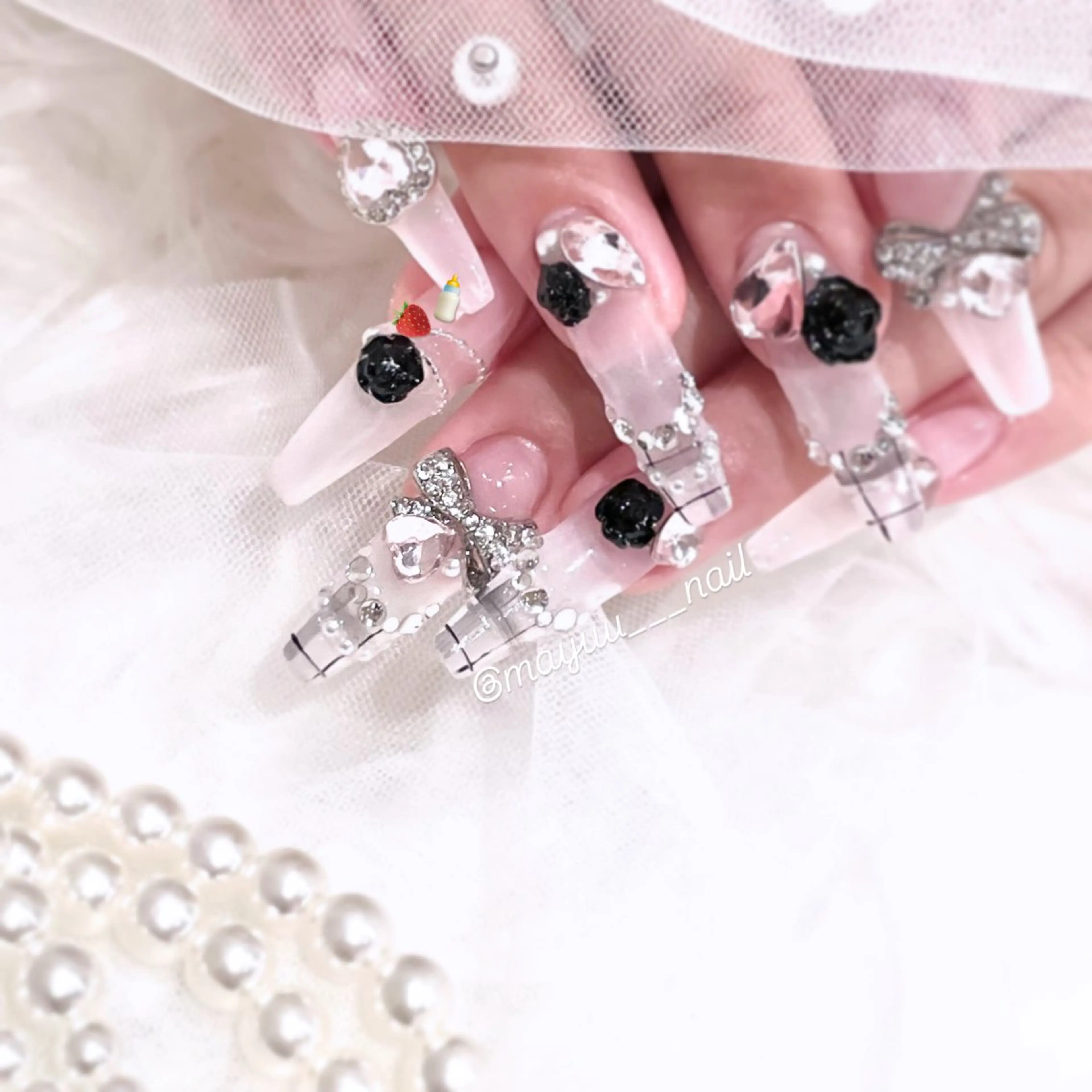 ネイル ハンドネイル 🎀 Mayu 🎀痛ネイルのネイルデザイン