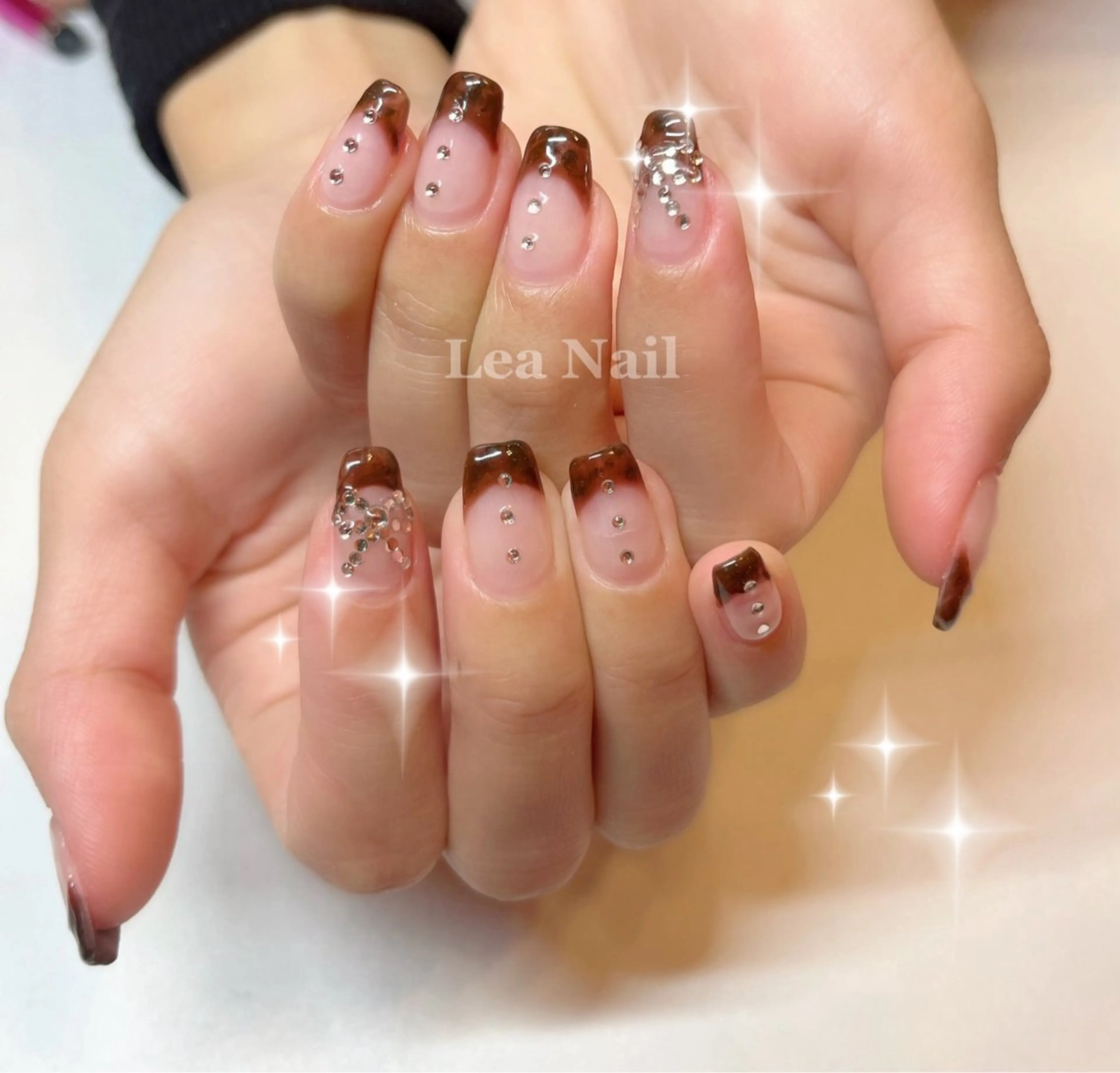 ネイル べっ甲ネイル フレンチネイル ハンドネイル Lea Nailのネイルデザイン
