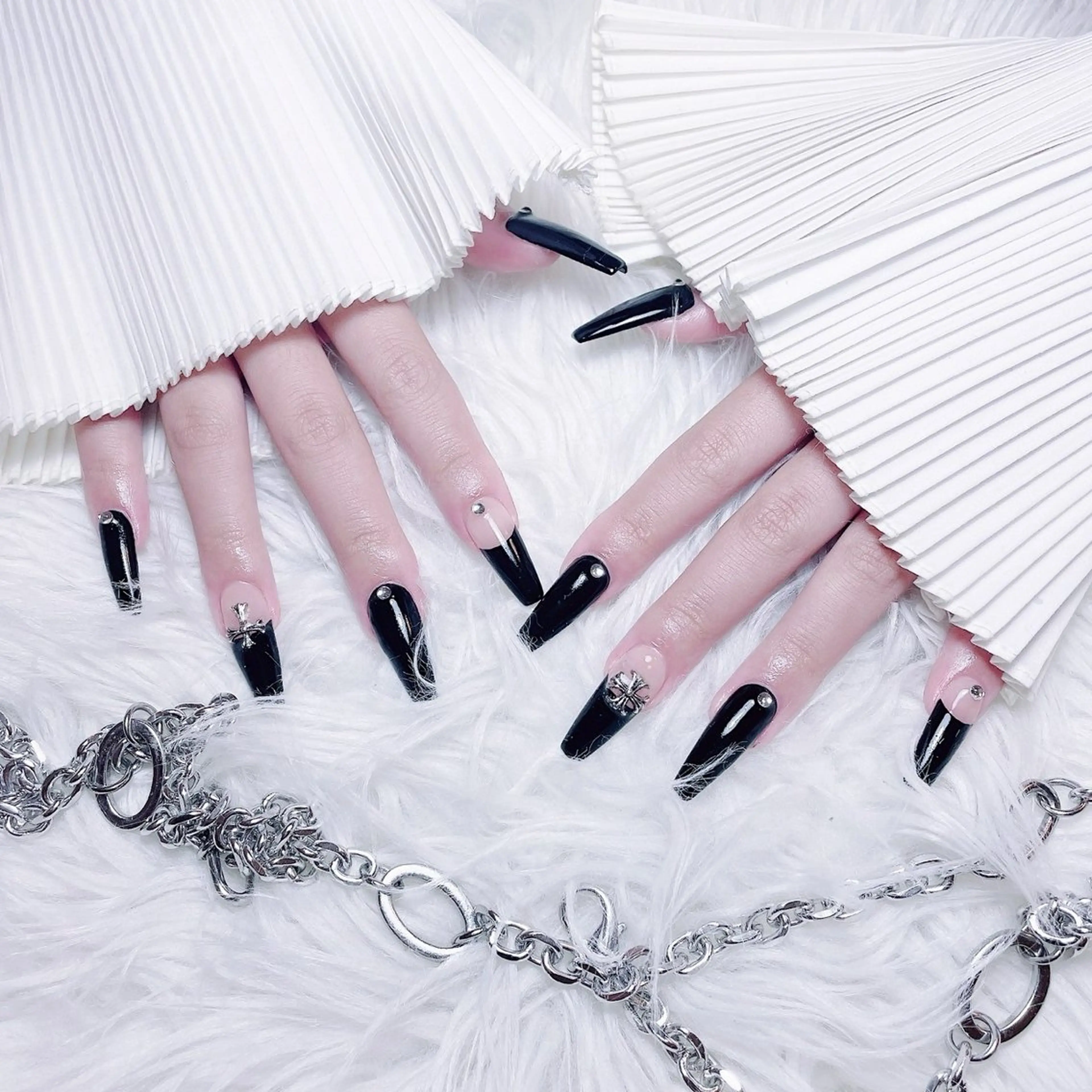 ネイル ハンドネイル ☁️Yun nail KiKi☁️のネイルデザイン