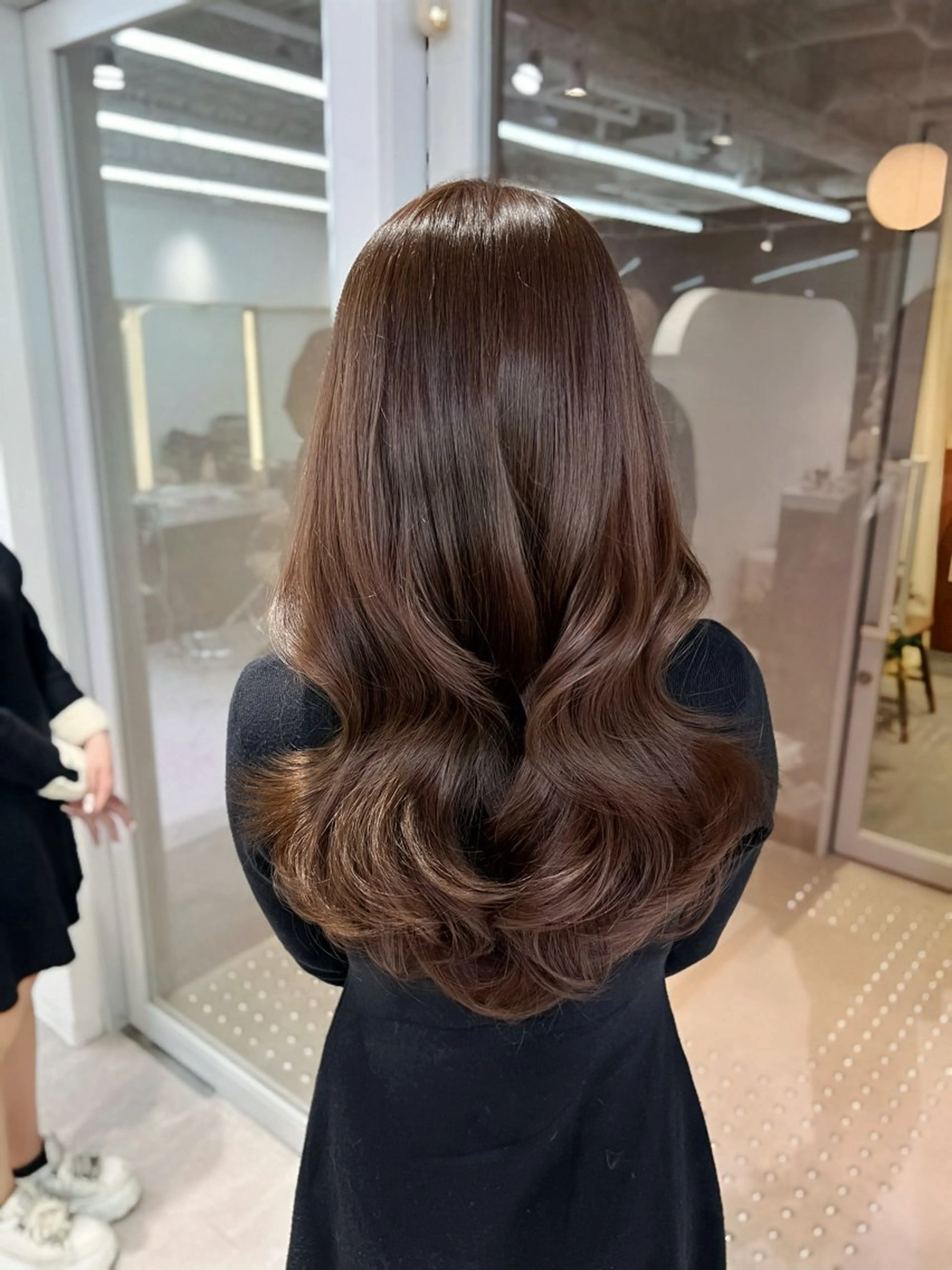 ロング カラー トリートメント kumu 栄のヘアスタイル