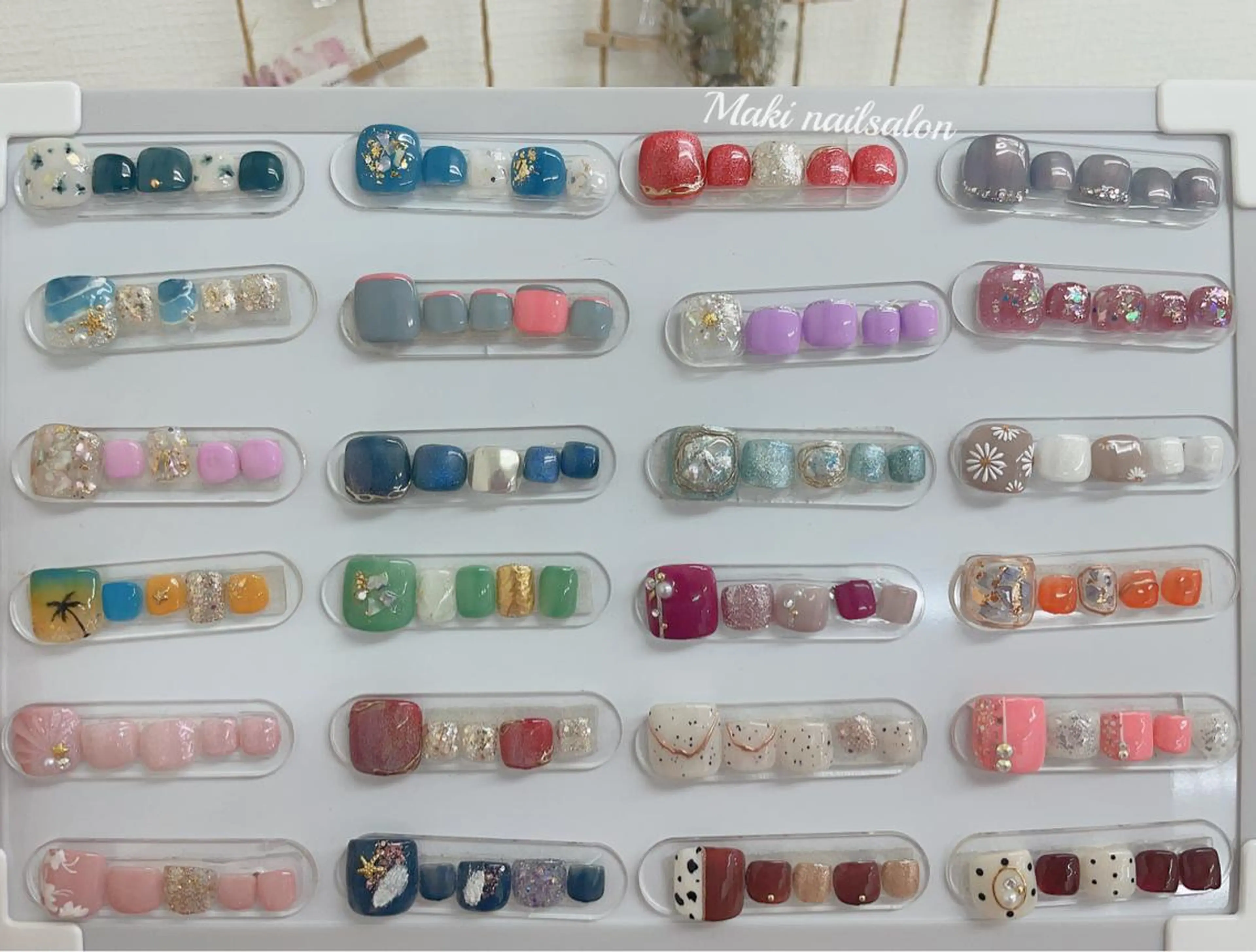 ネイル フットネイル Maki nailsalon所属・マキ ネイルサロンのネイルデザイン
