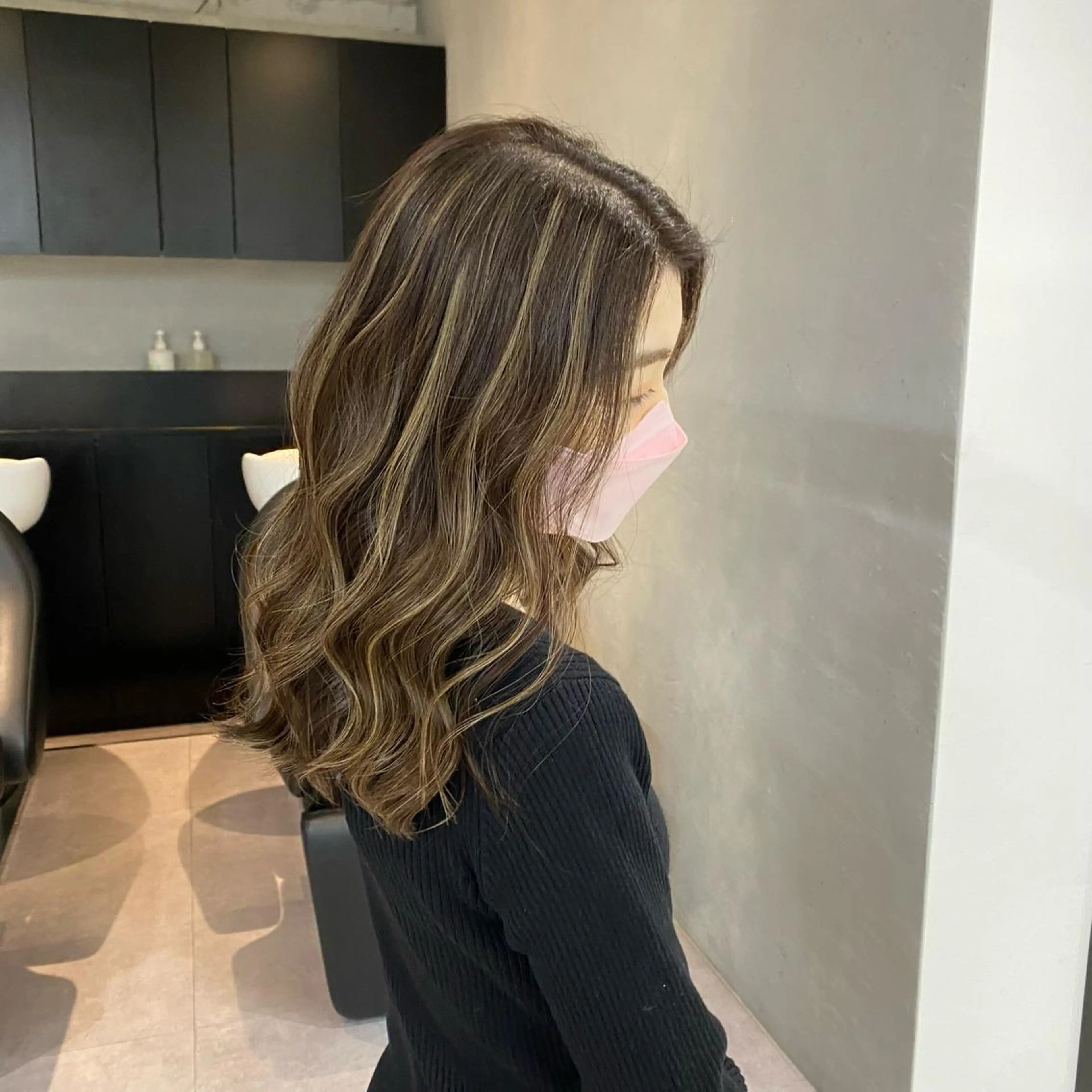 セミロング カラー ヘアアレンジ ハイライトカラー ハイライト カット ヘアカラー ハイライト／髪質改善 裕樹のヘアスタイル
