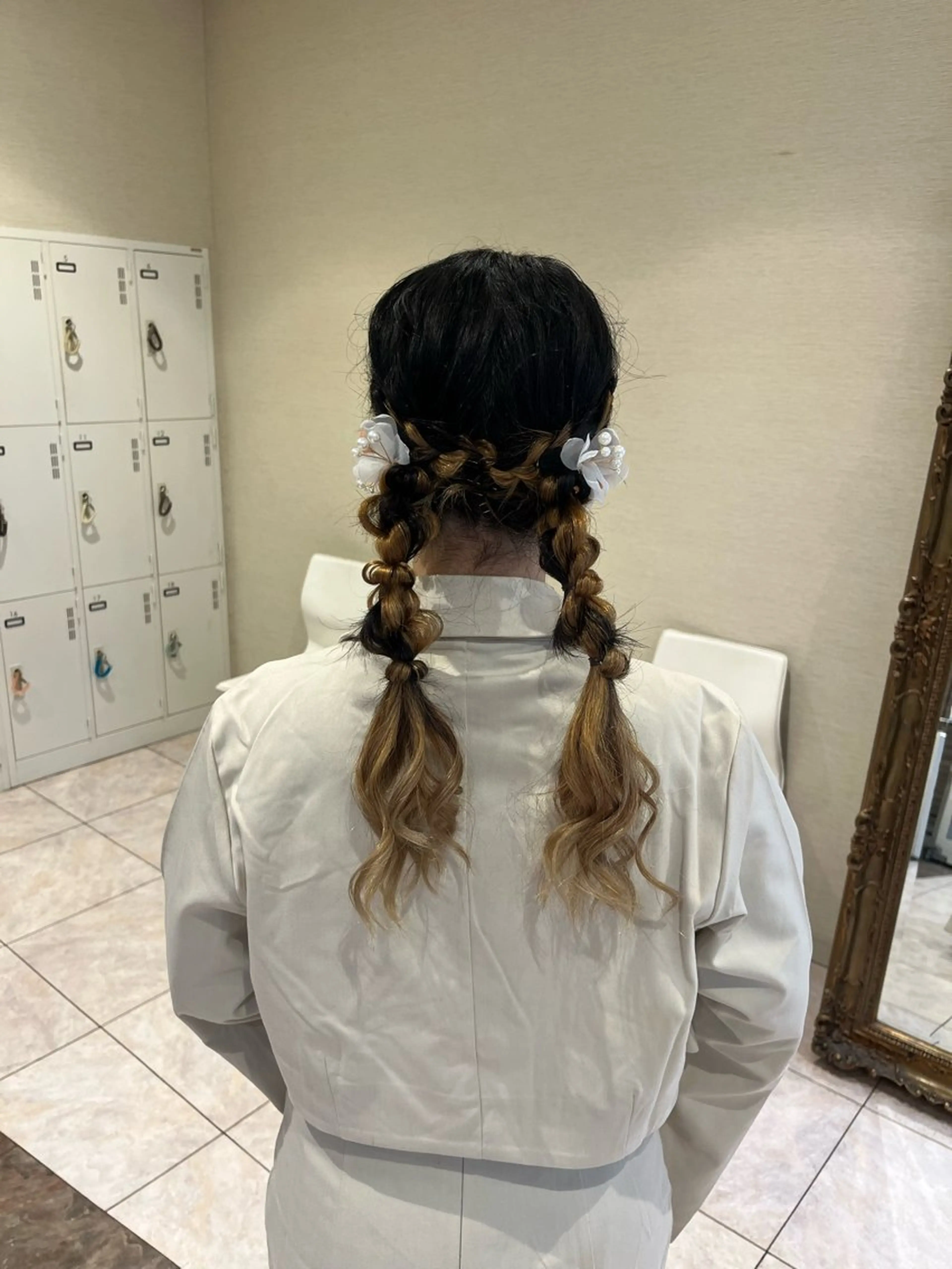 ヘアアレンジ ヘアセット ハイトーン／アレンジ 🩵NANAMIのヘアスタイル