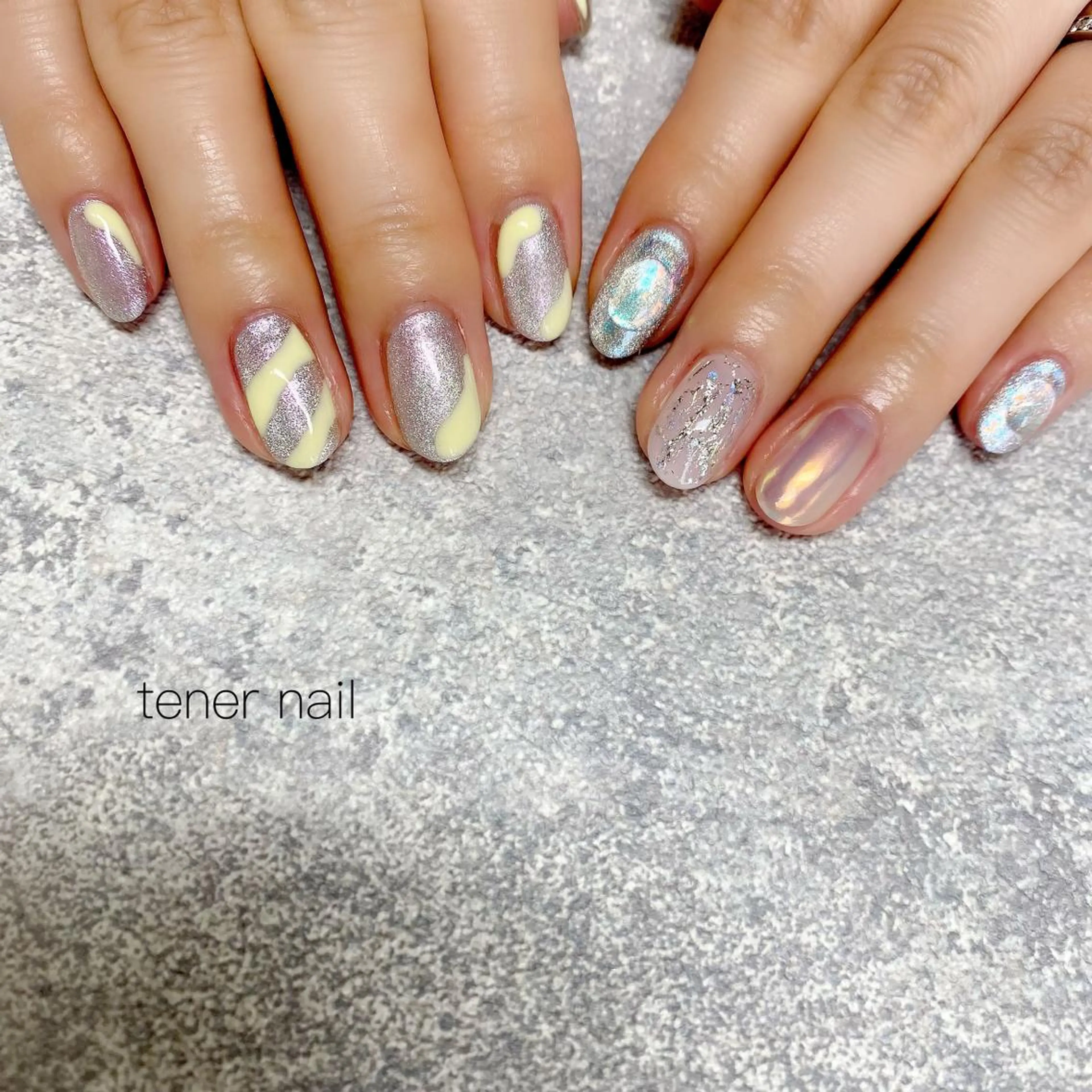 ネイル シルバー tener  nail  テネルネイル所属・テネルネイル tener nailのネイルデザイン