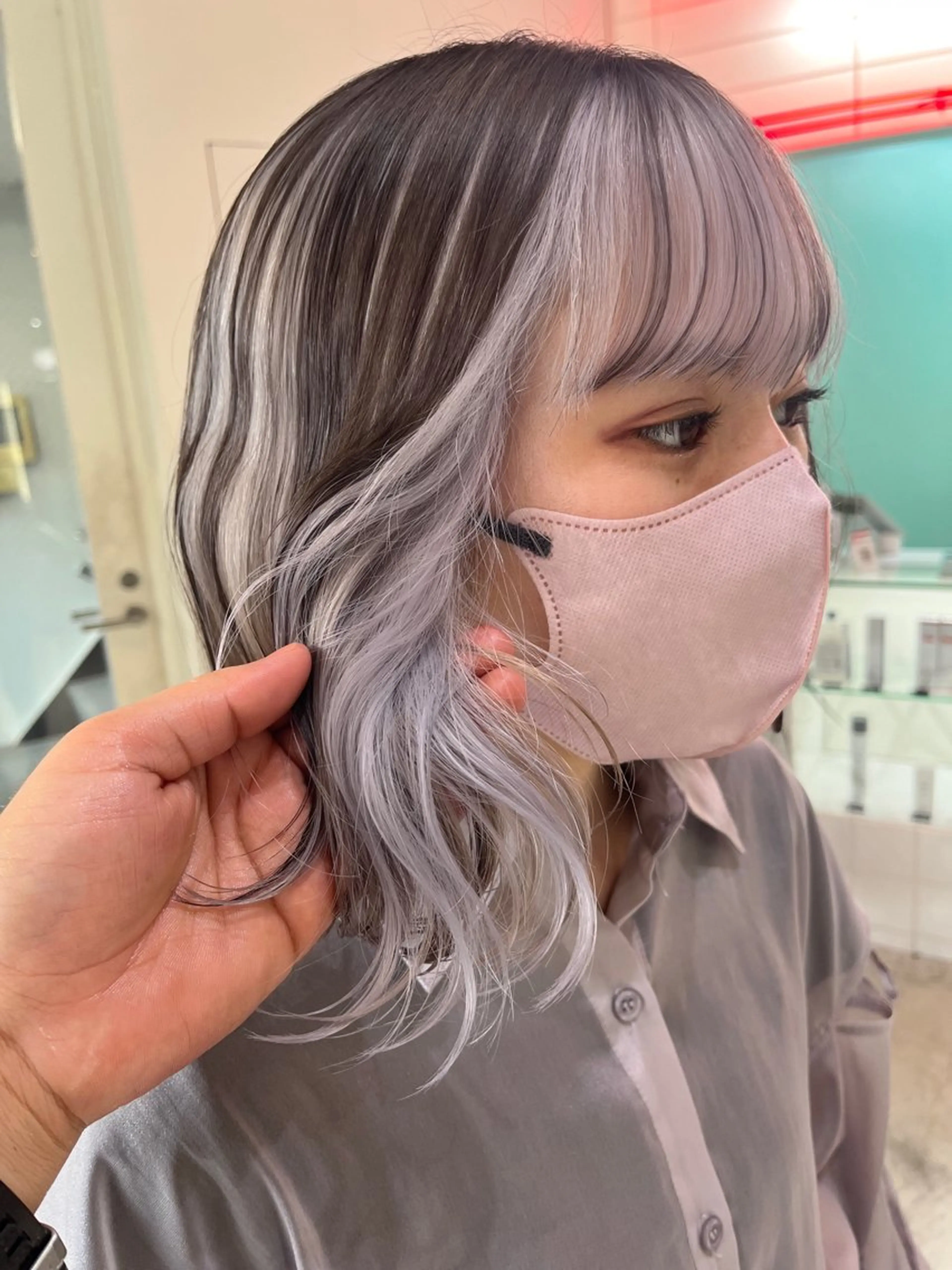セミロング カラー ヘアカラー トリートメント 垢抜けレイヤー 🐝Magico牧原のヘアスタイル