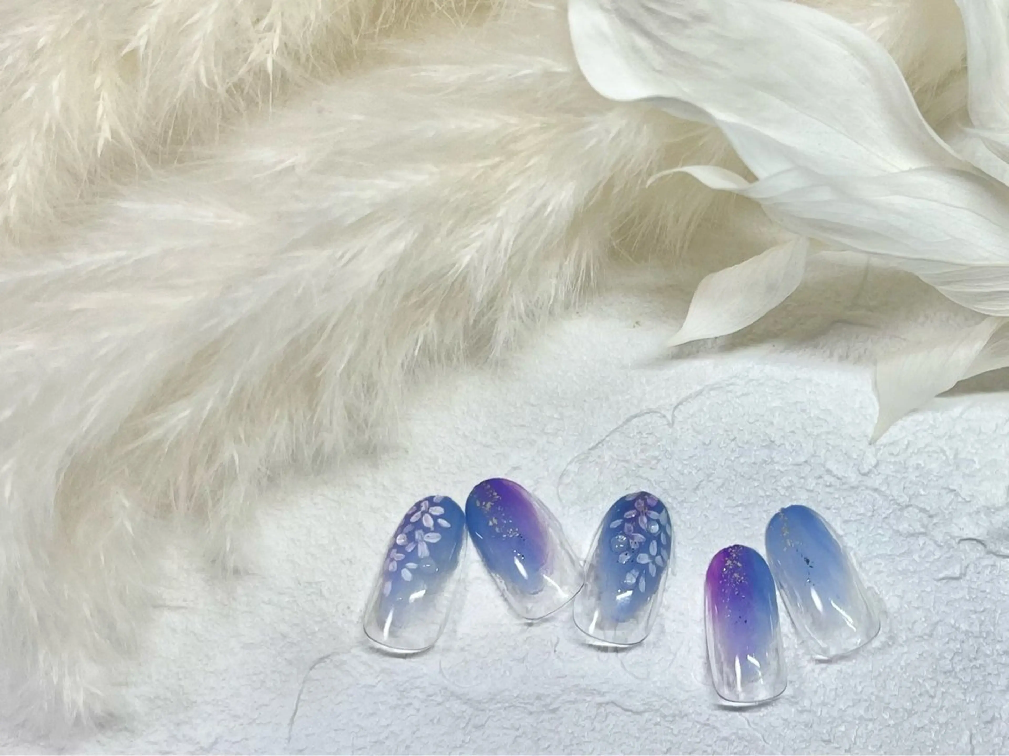 ネイル オーロラネイル フットネイル フレンチネイル ジェルネイル マグネットネイル kiki nail たまプラーザのネイルデザイン