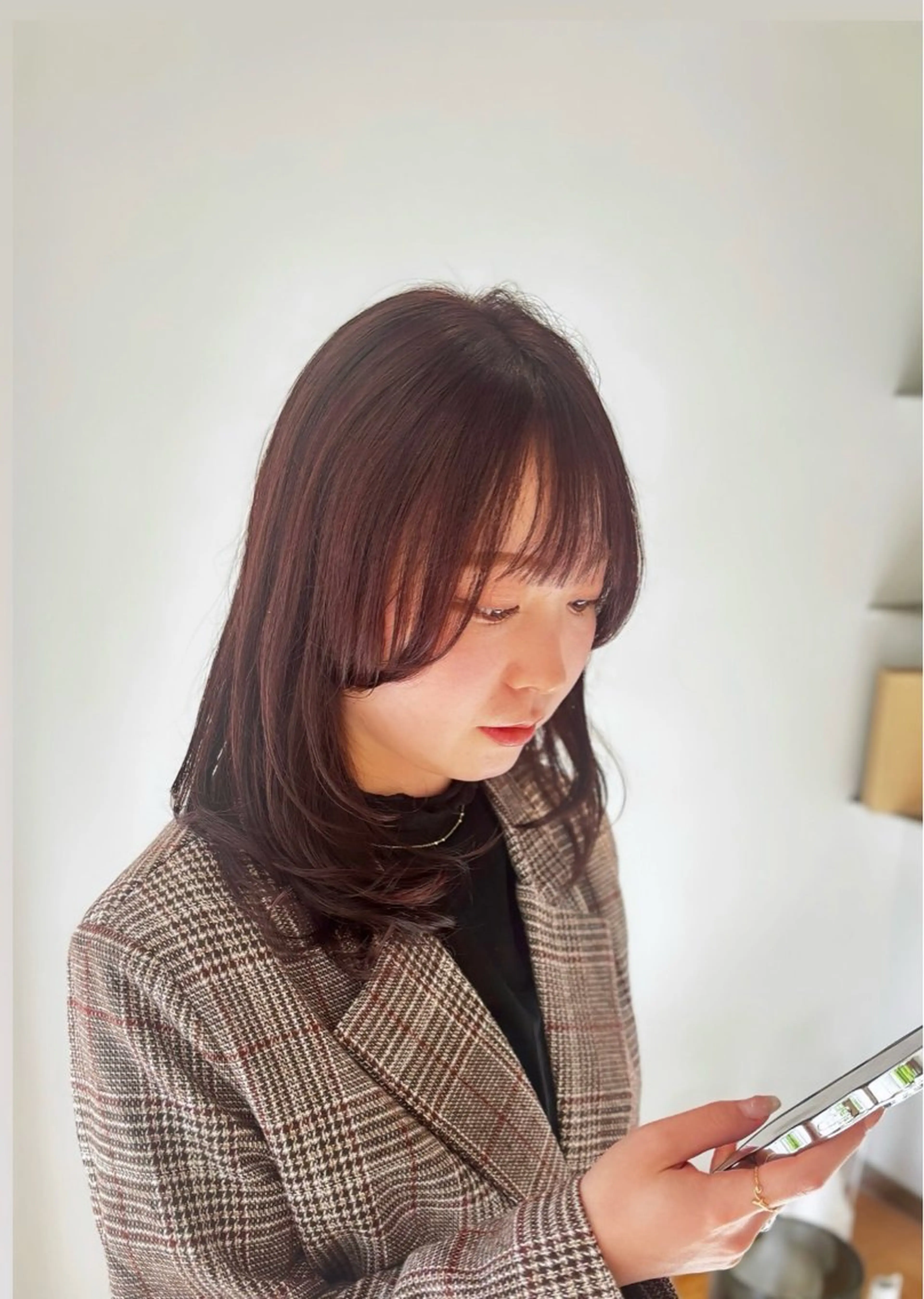 ロング カット ヘアカラー 白土 さくらのヘアスタイル