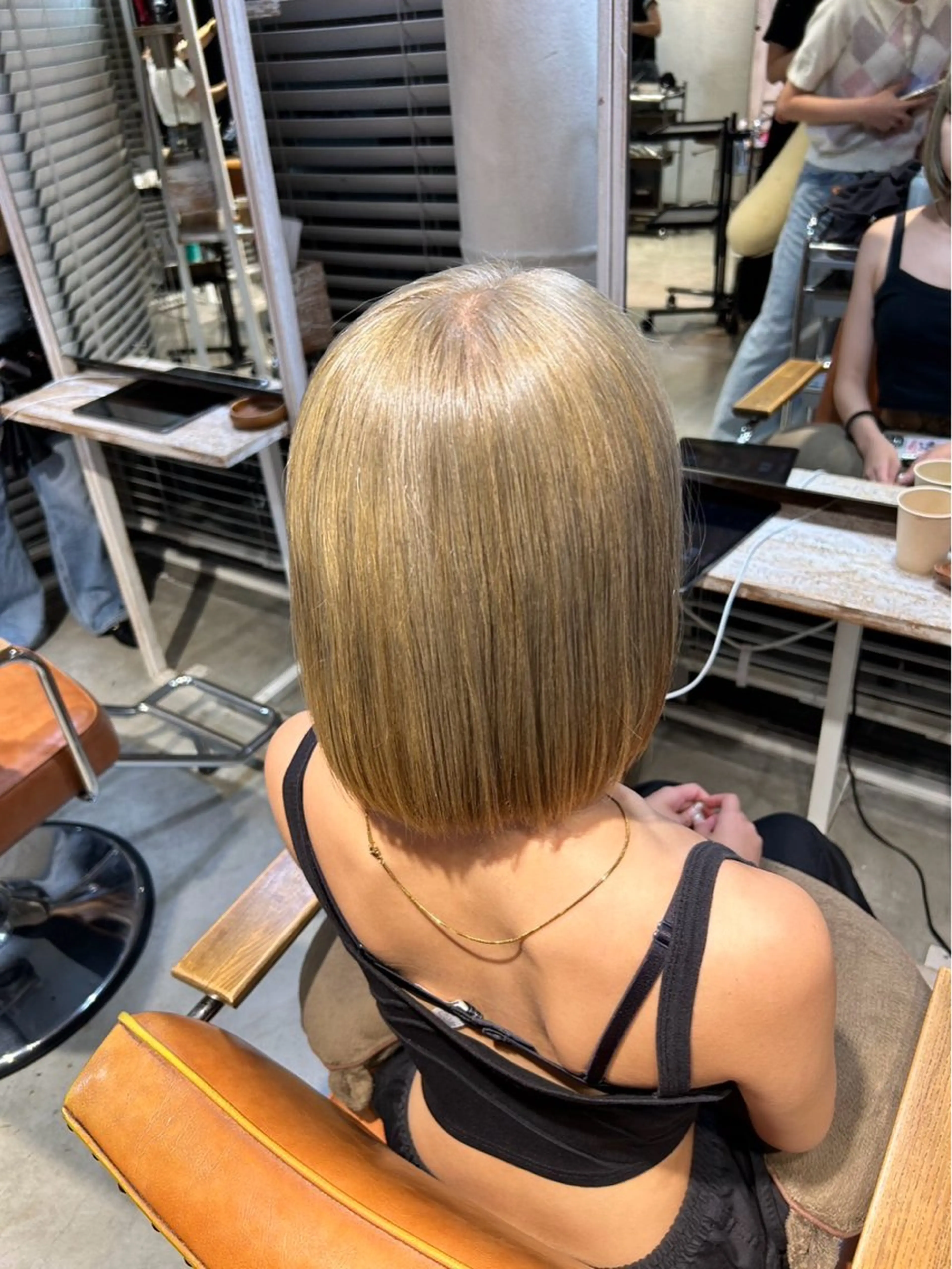 カラー 林奏良 髪質改善/ハイトーンのヘアスタイル