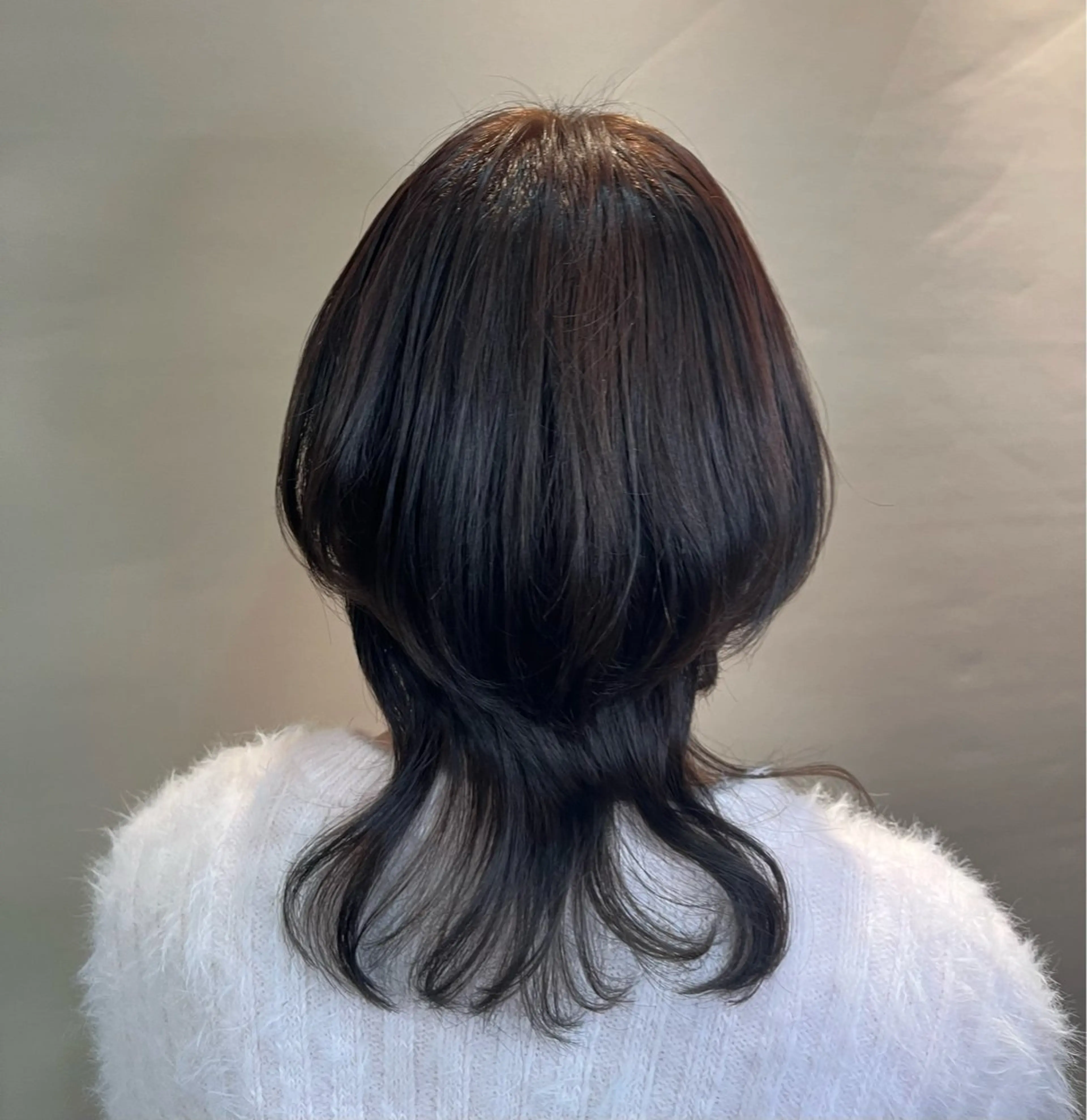 カラー アッシュ 三橋 真季のヘアスタイル