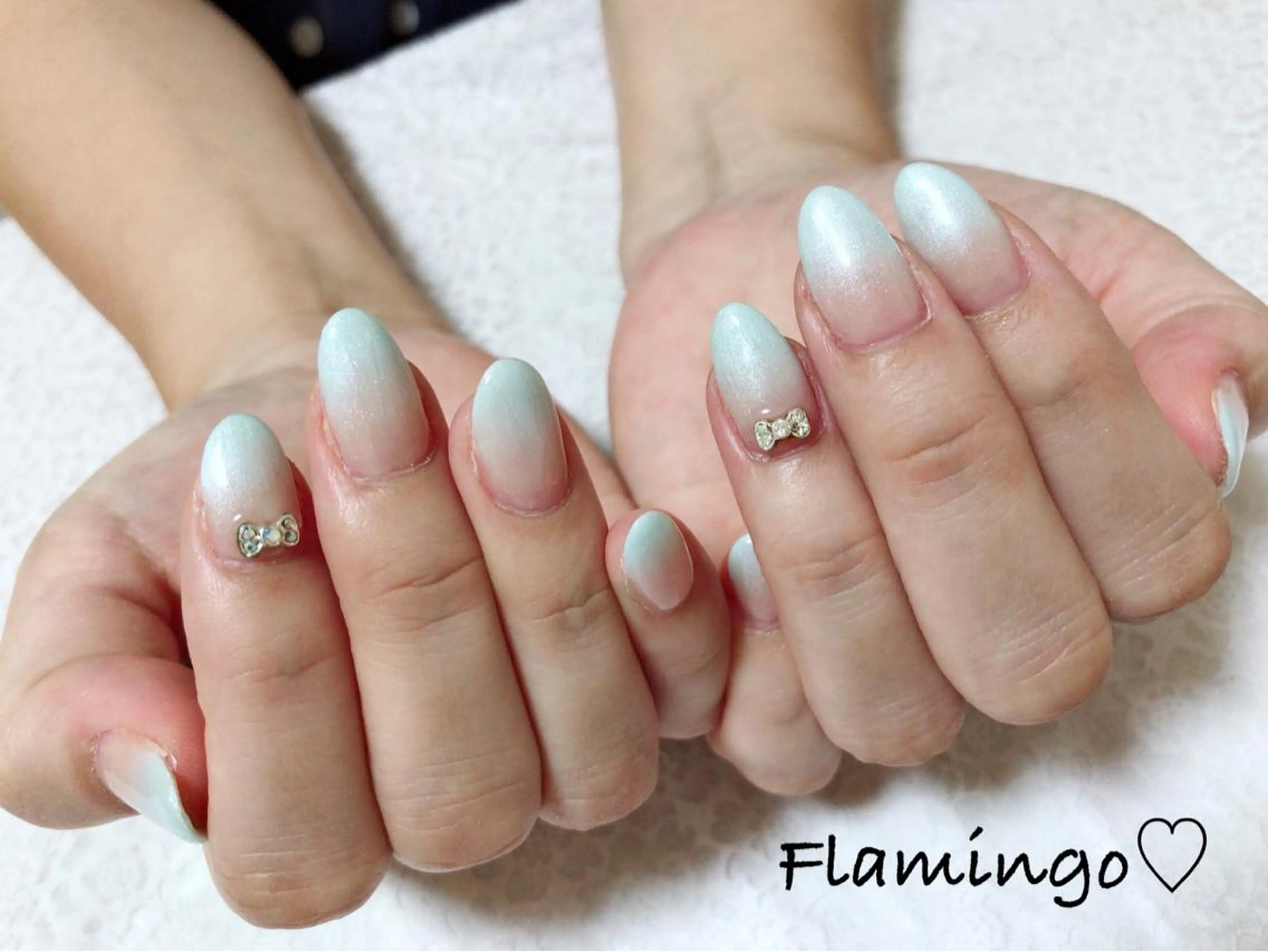 ネイル ジェルネイル グラデーション オフィスネイル リボン シンプルネイル 40代からの爪を守る ×ケア重視サロン♡のネイルデザイン