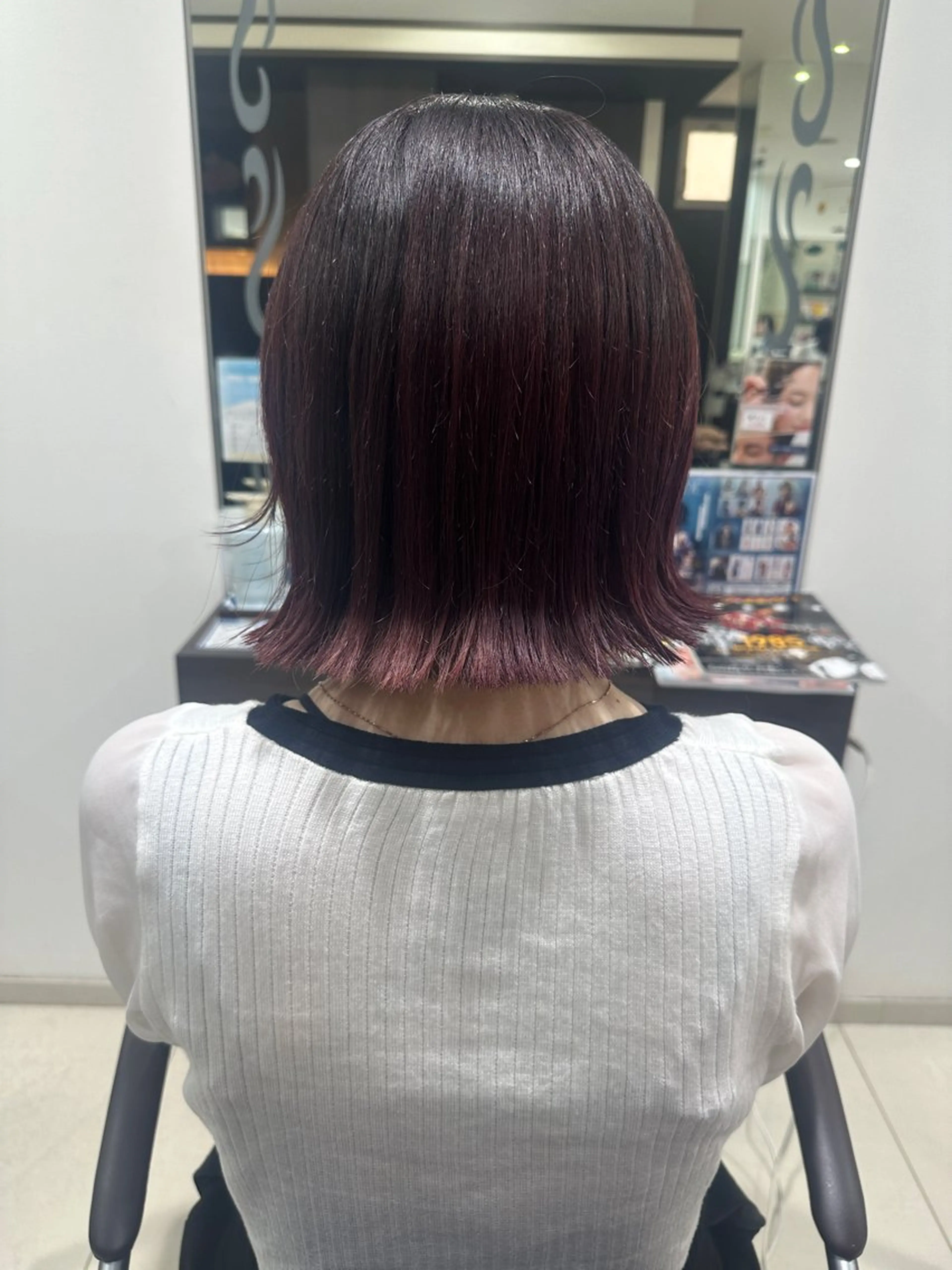 ミディアム カット ヘアカラー 明日空きあり😆 に合わせスタイル👍のヘアスタイル