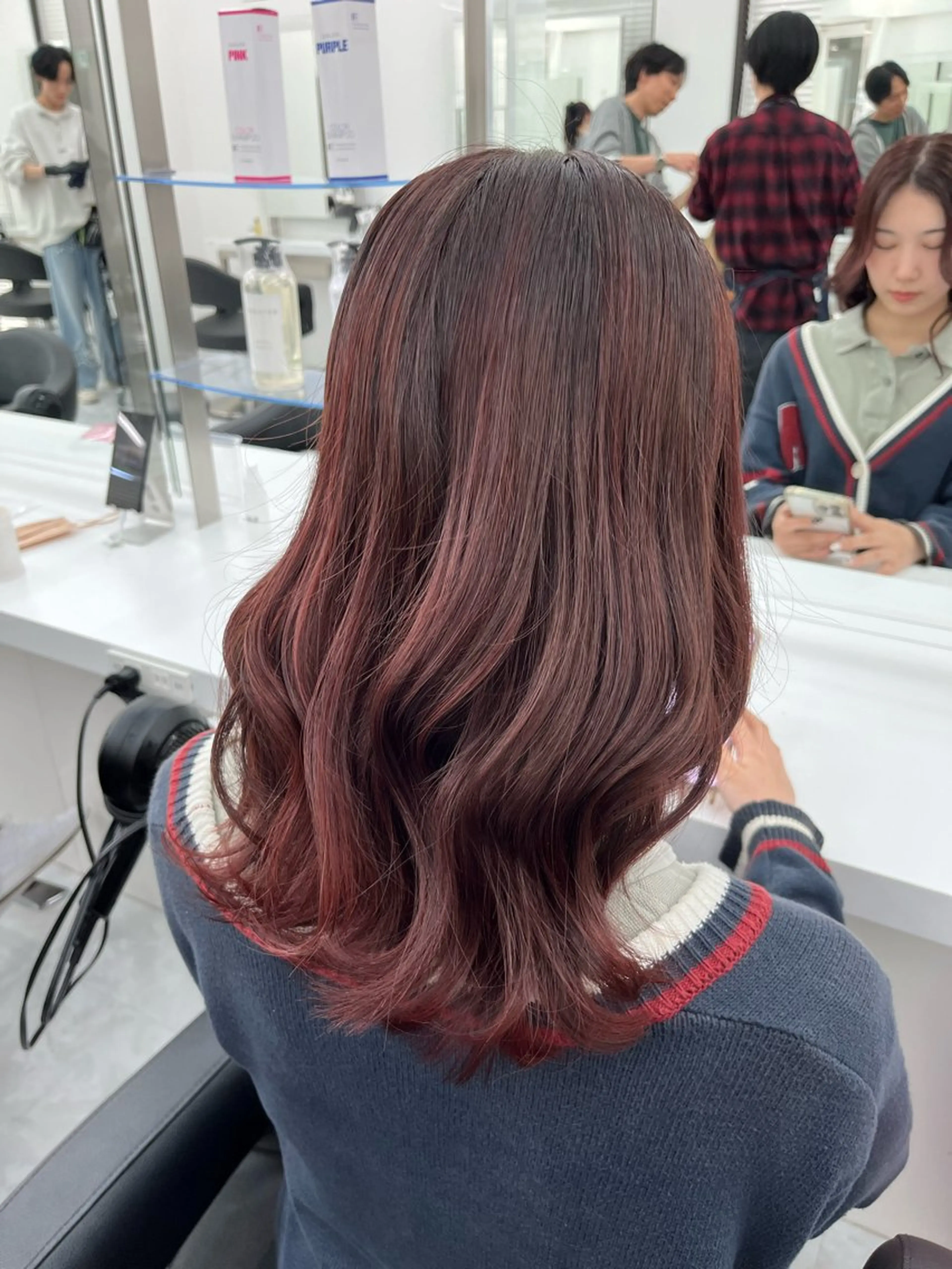 ミディアム カラー ヘアアレンジ 艶髪ハイトーン🫧 Kurehaのヘアスタイル