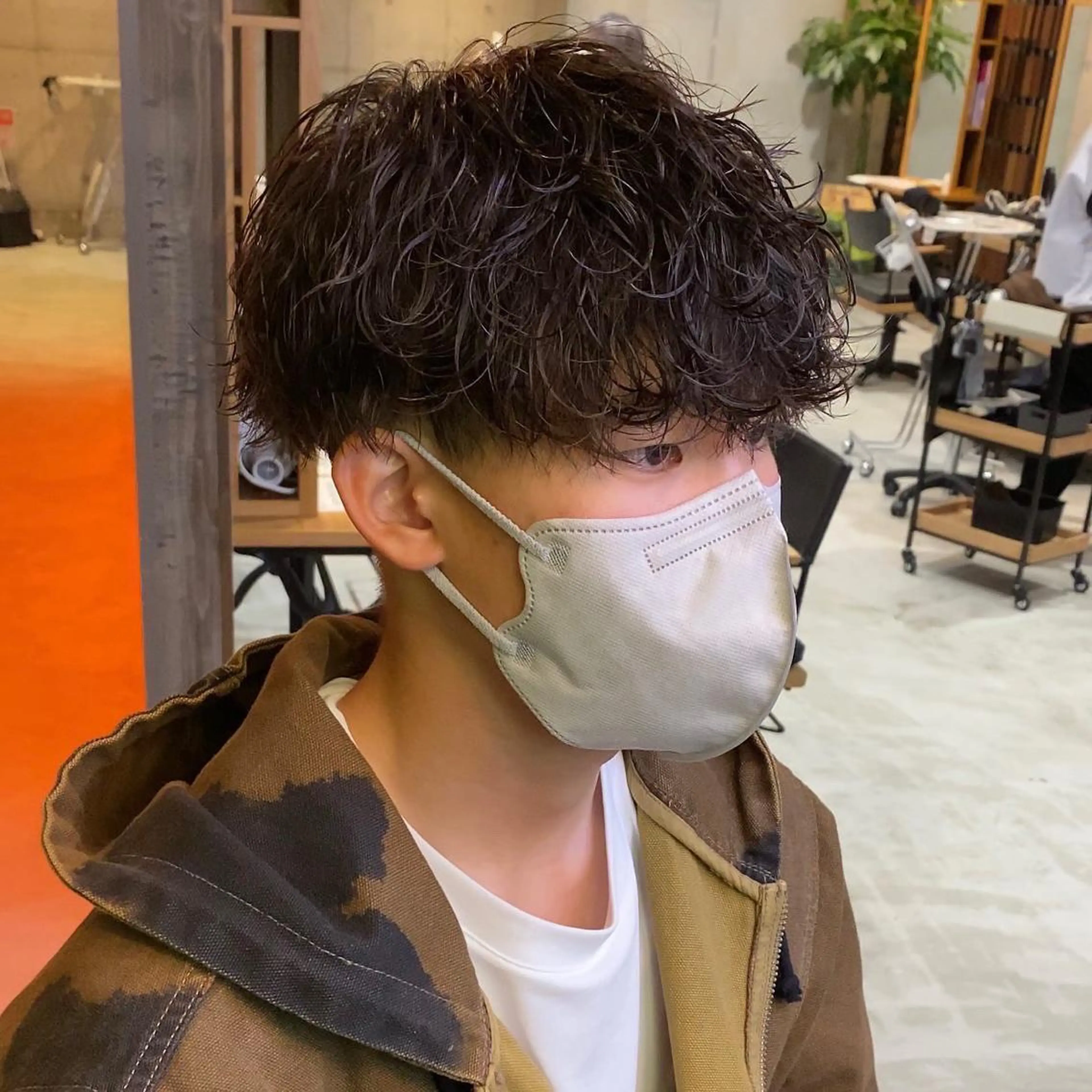 ショート カラー パーマ メンズ 波巻きパーマ メンズパーマ 西條真治のヘアスタイル