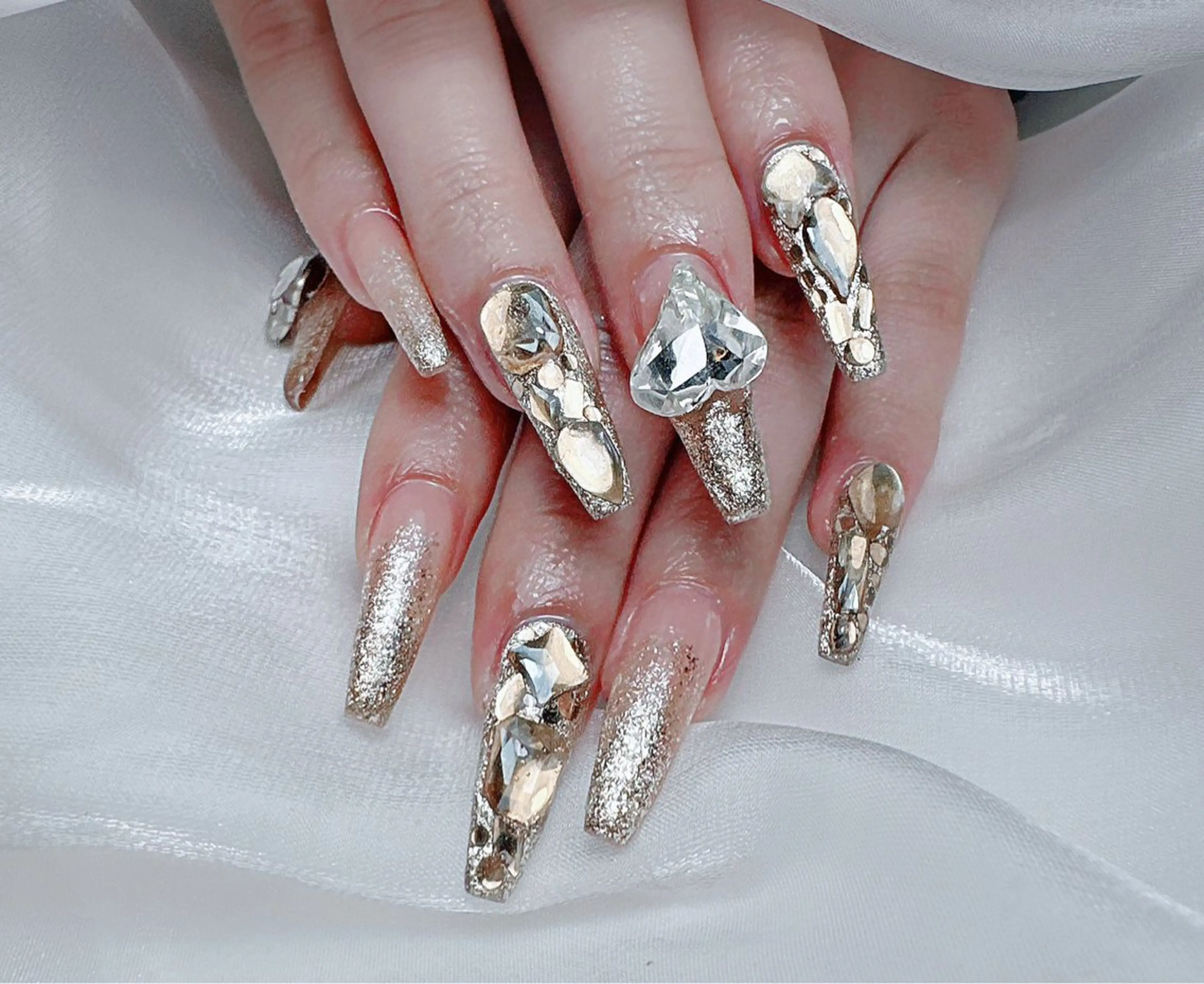 ネイル ハンドネイル 🎀nana nail🎀のネイルデザイン