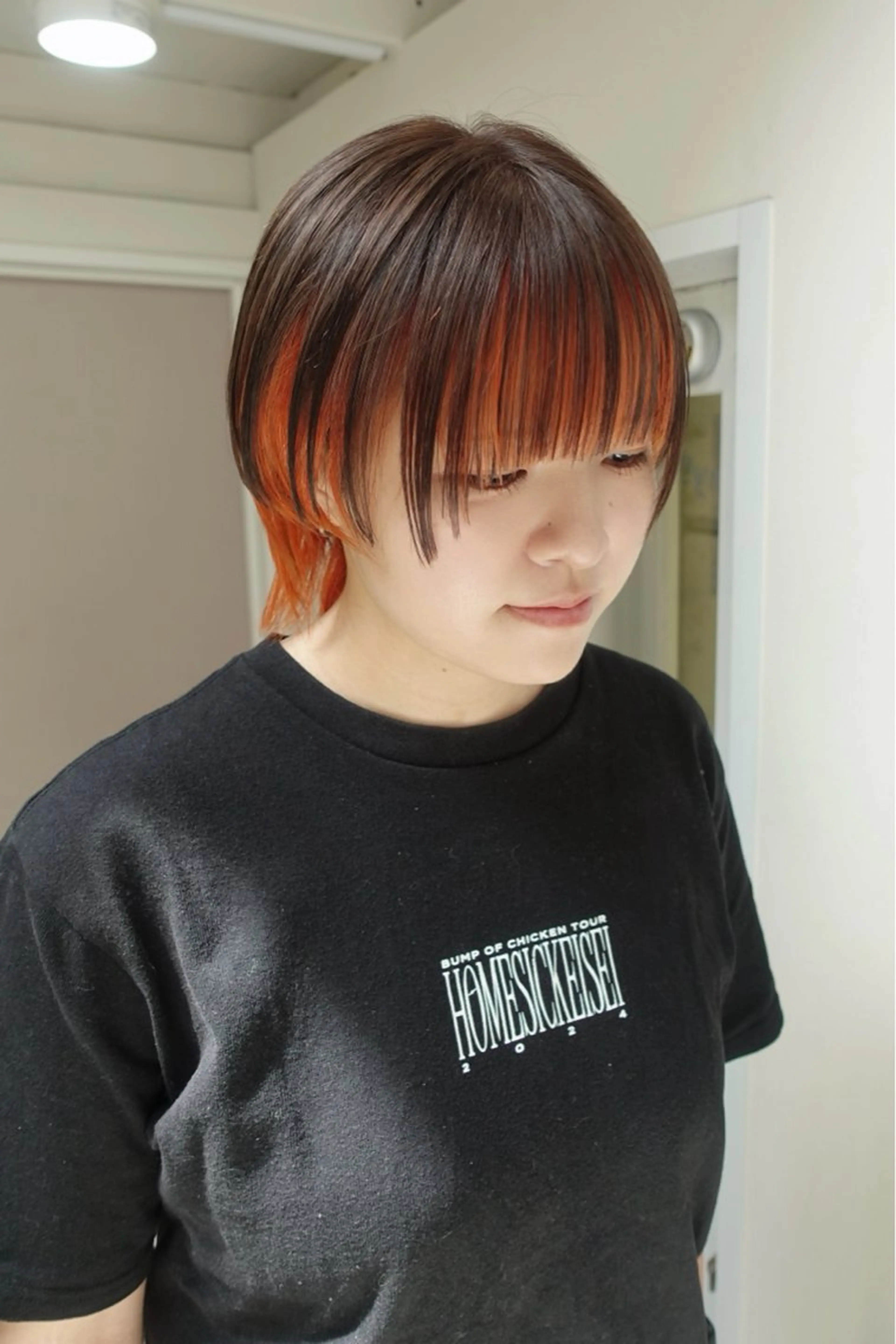 ショート カラー デザインカラー ウルフカット izu 🫧のヘアスタイル