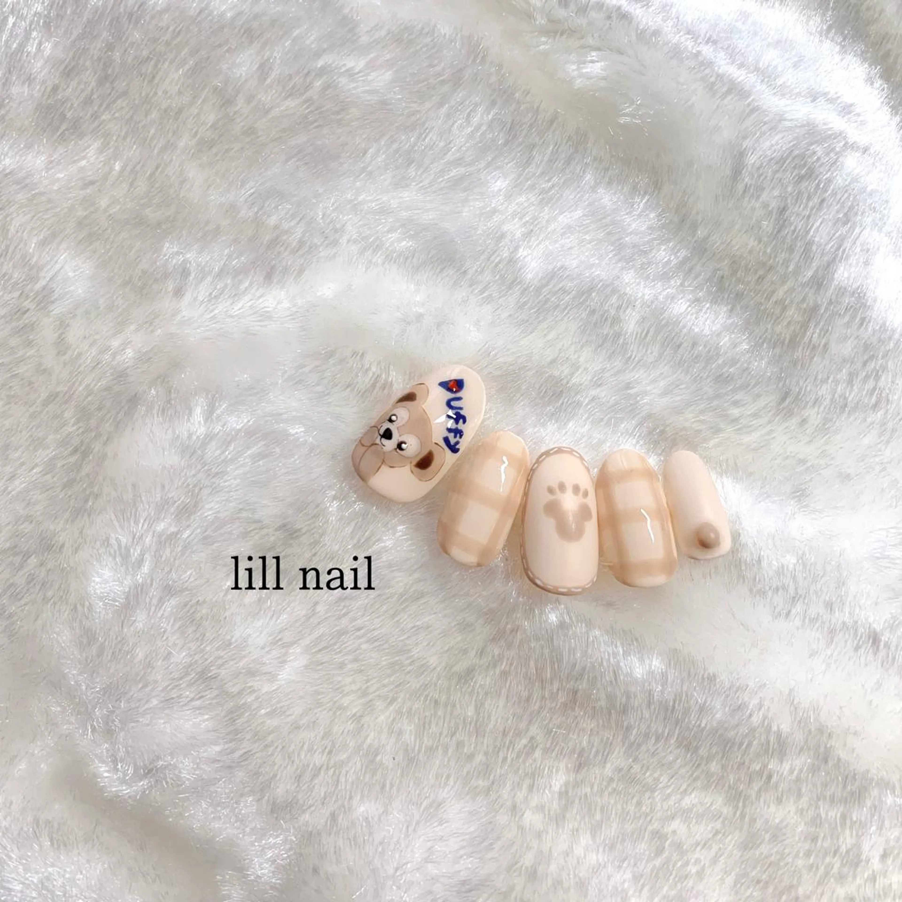 ネイル pllia beautyのネイルデザイン