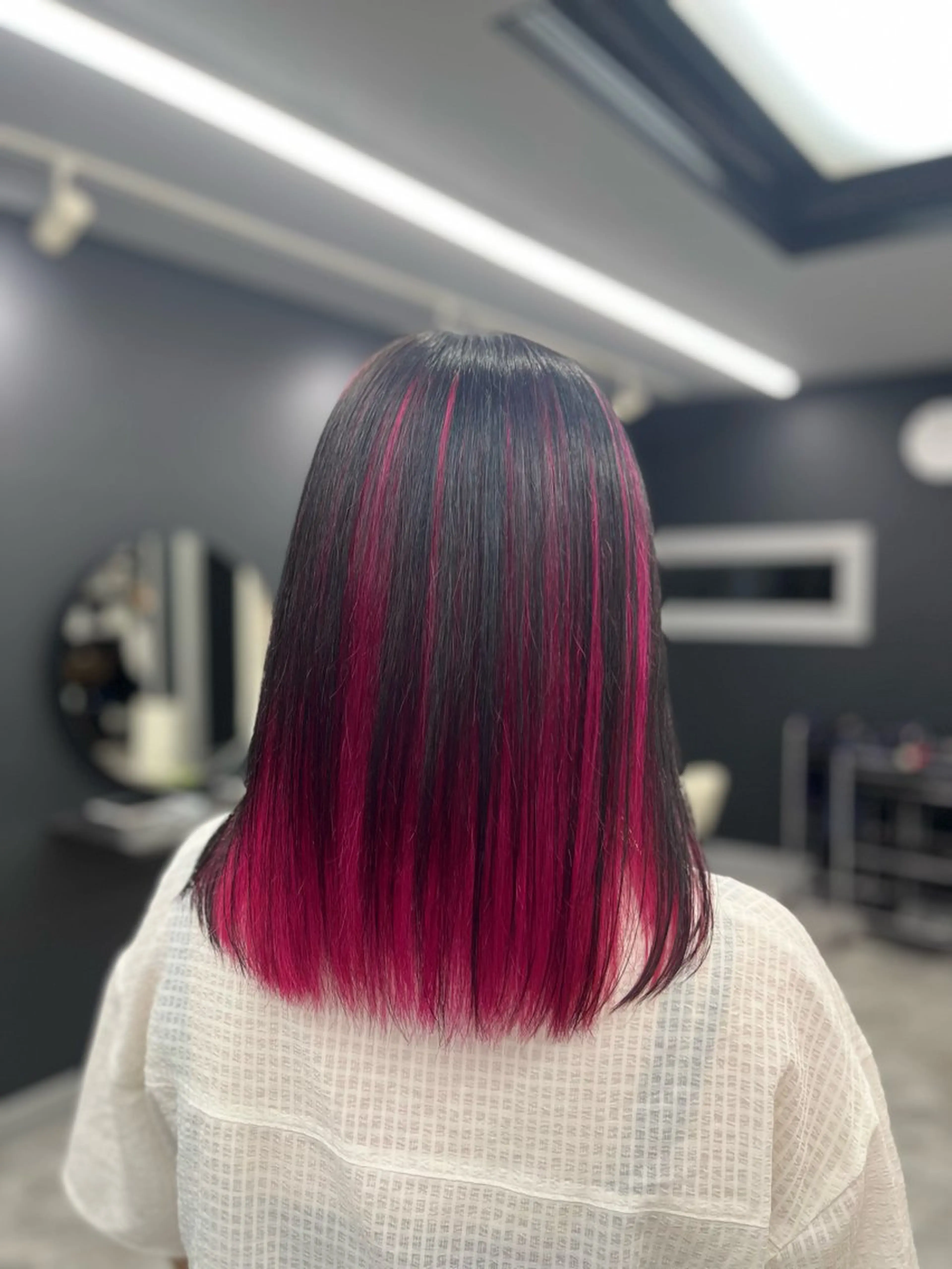 セミロング カラー white.梅田所属・White梅田  ／ COCOのヘアスタイル