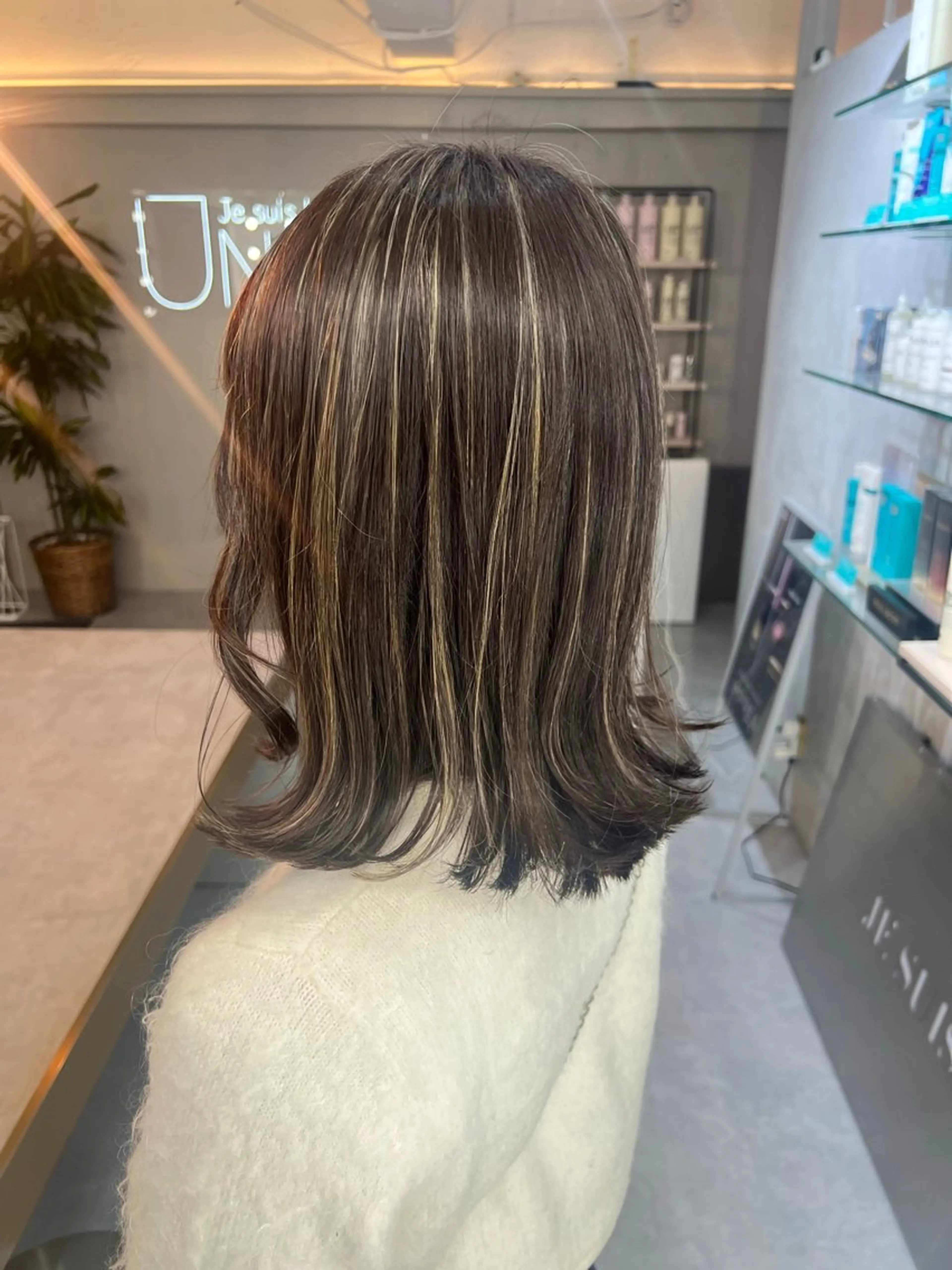 ミディアム カラー ハイライトカラー ハイライト je suis heureuse所属・ハイライトカラー 🌀ゆい❣️のヘアスタイル