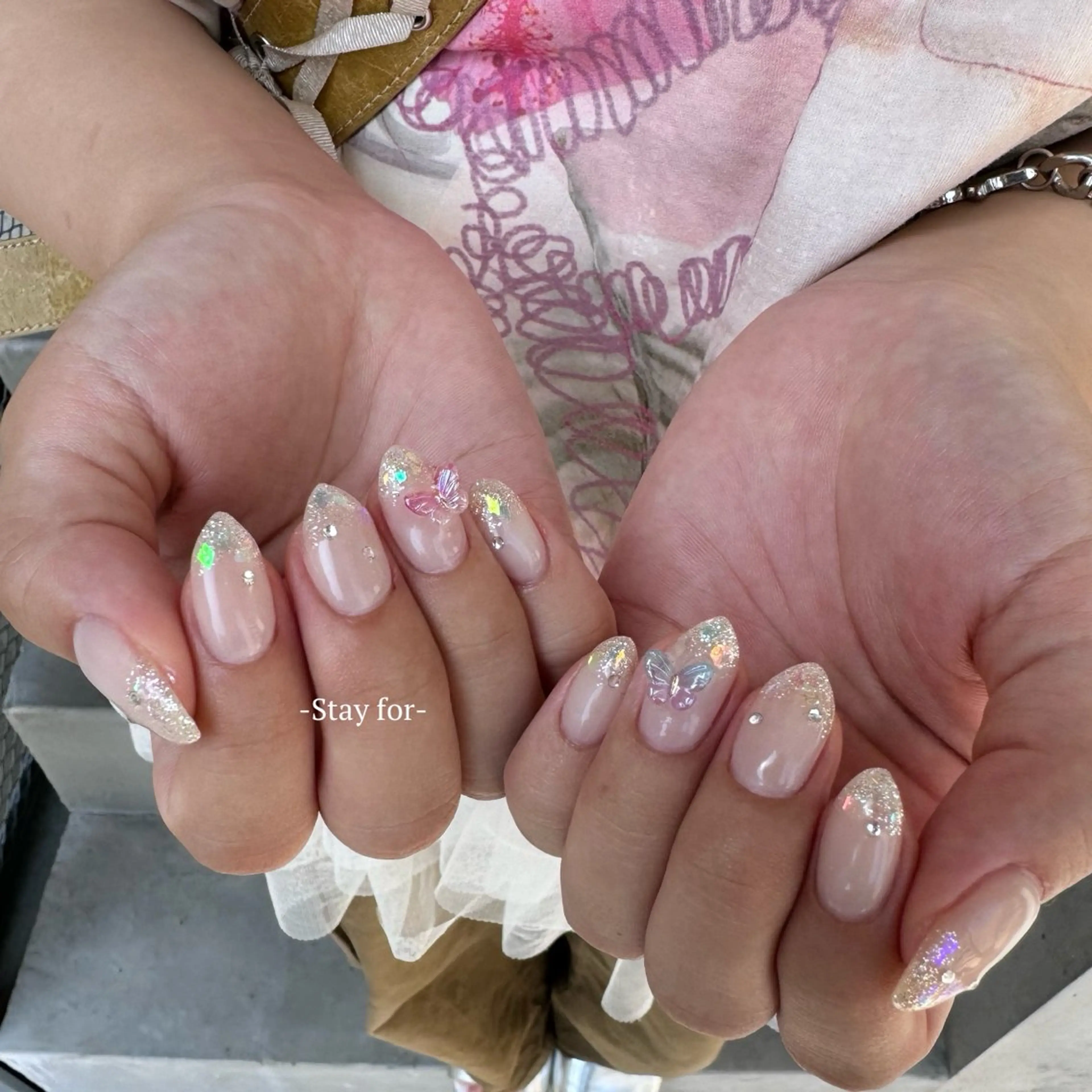 ネイル オーロラネイル ハンドネイル 藤原 梨紅のネイルデザイン