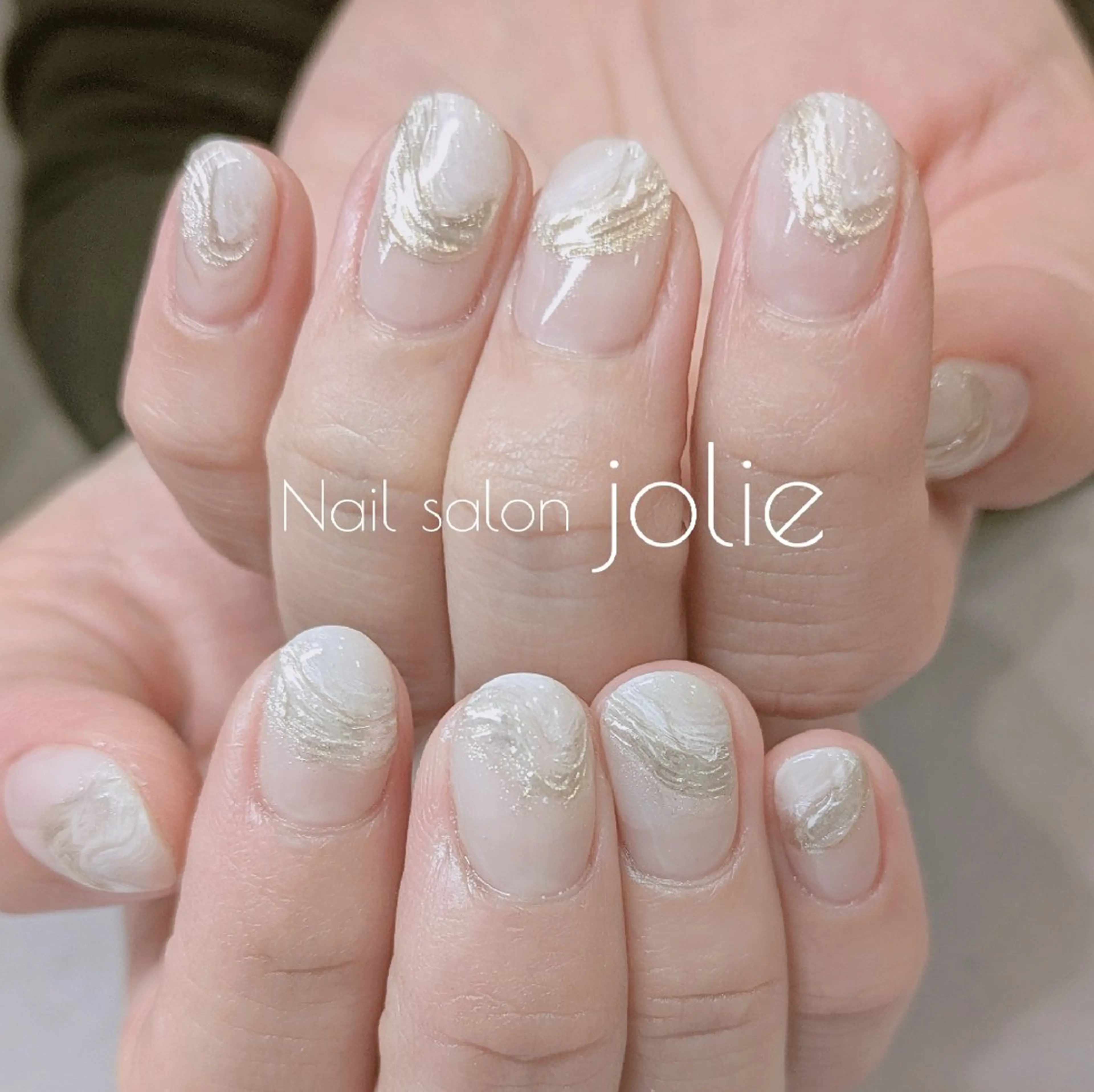 ネイル ニュアンスネイル ホワイト ハンドネイル jolie  ISIHARAのネイルデザイン