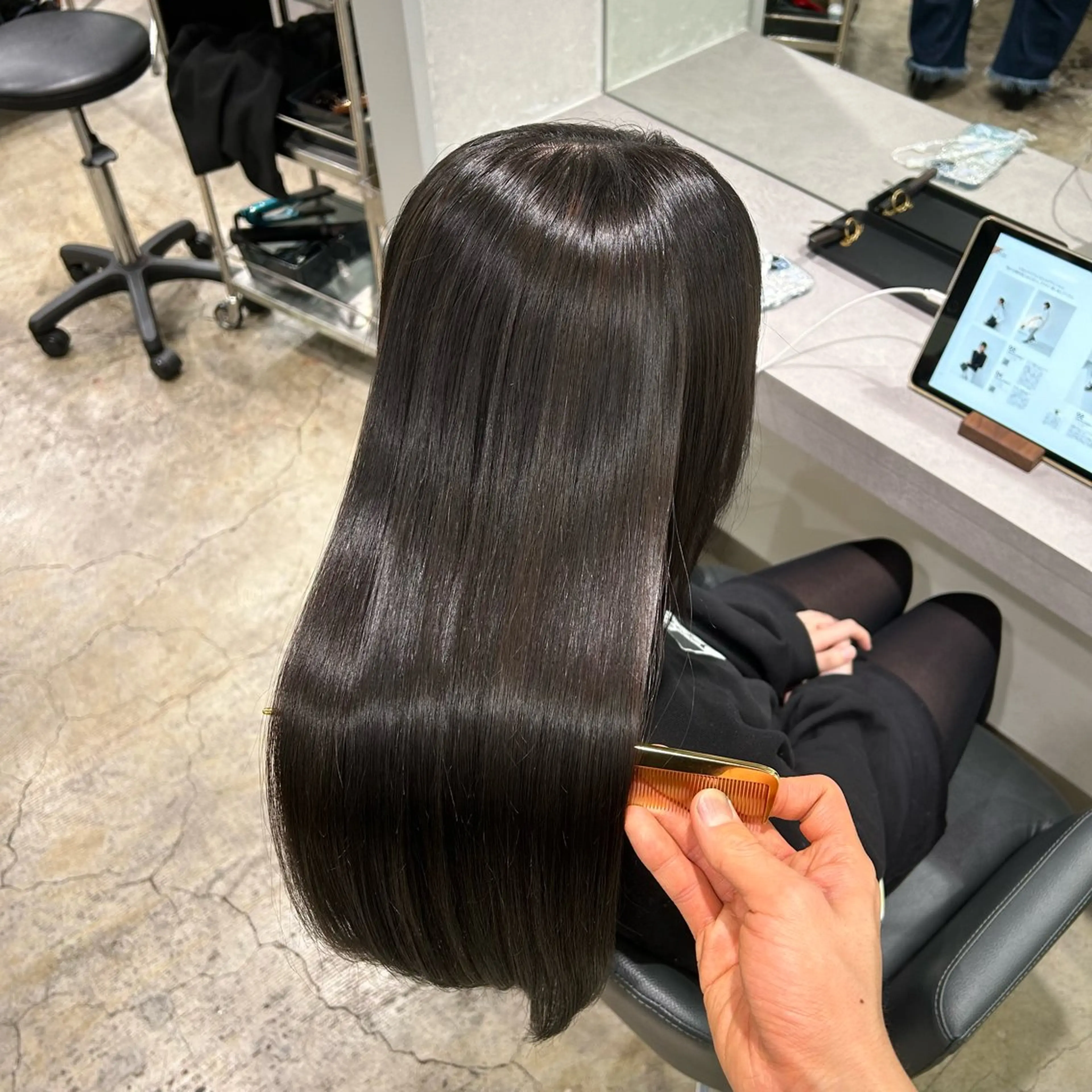 セミロング 髪質改善 トリートメント 割れ癖も直す髪質改善 美容師✨みやたのヘアスタイル