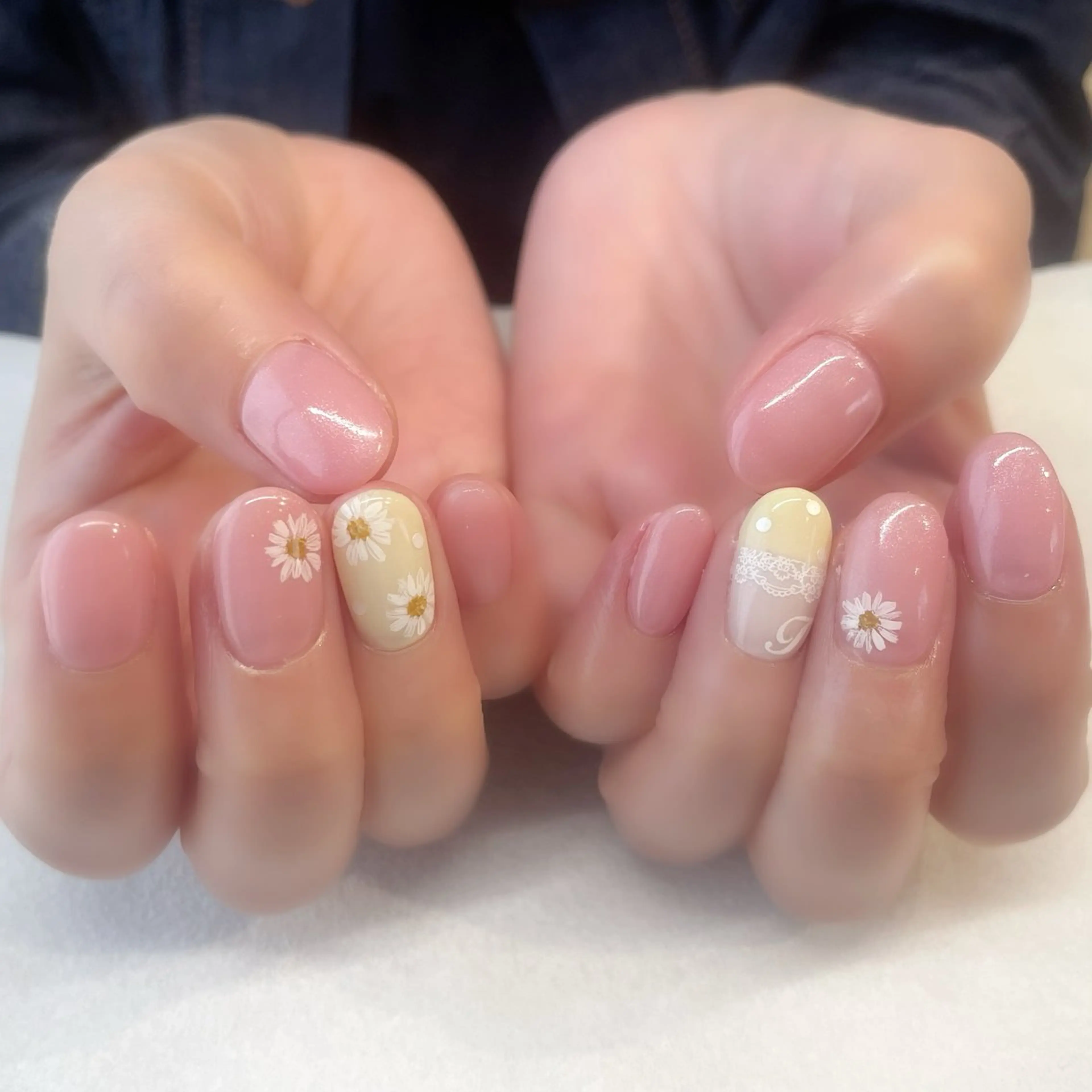 ネイル ハンドネイル 🌈🐰 saki. m 🐰🌈のネイルデザイン