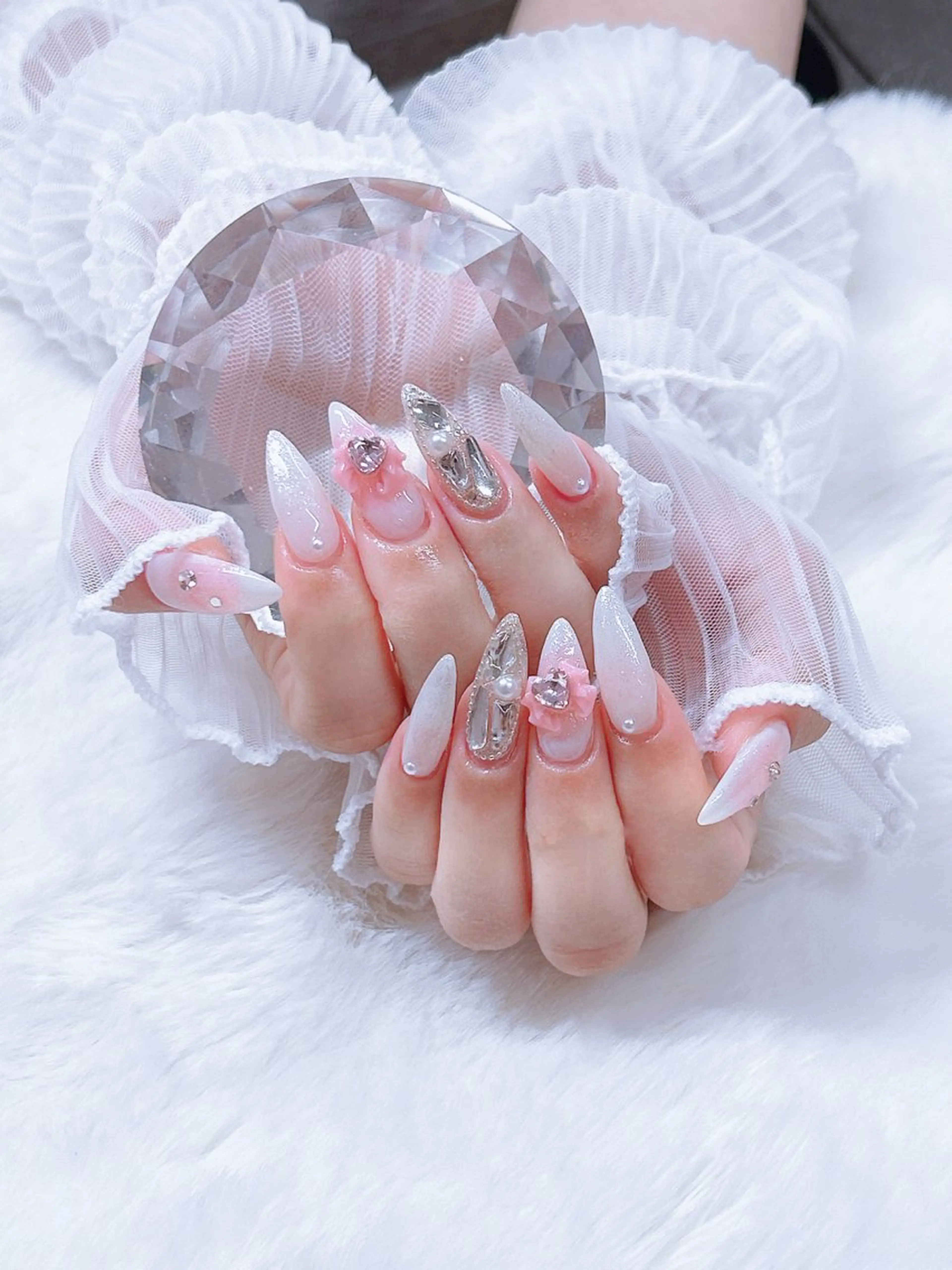 ネイル GO TODAY 横浜Solace店所属・Azuki Nail🎀のネイルデザイン