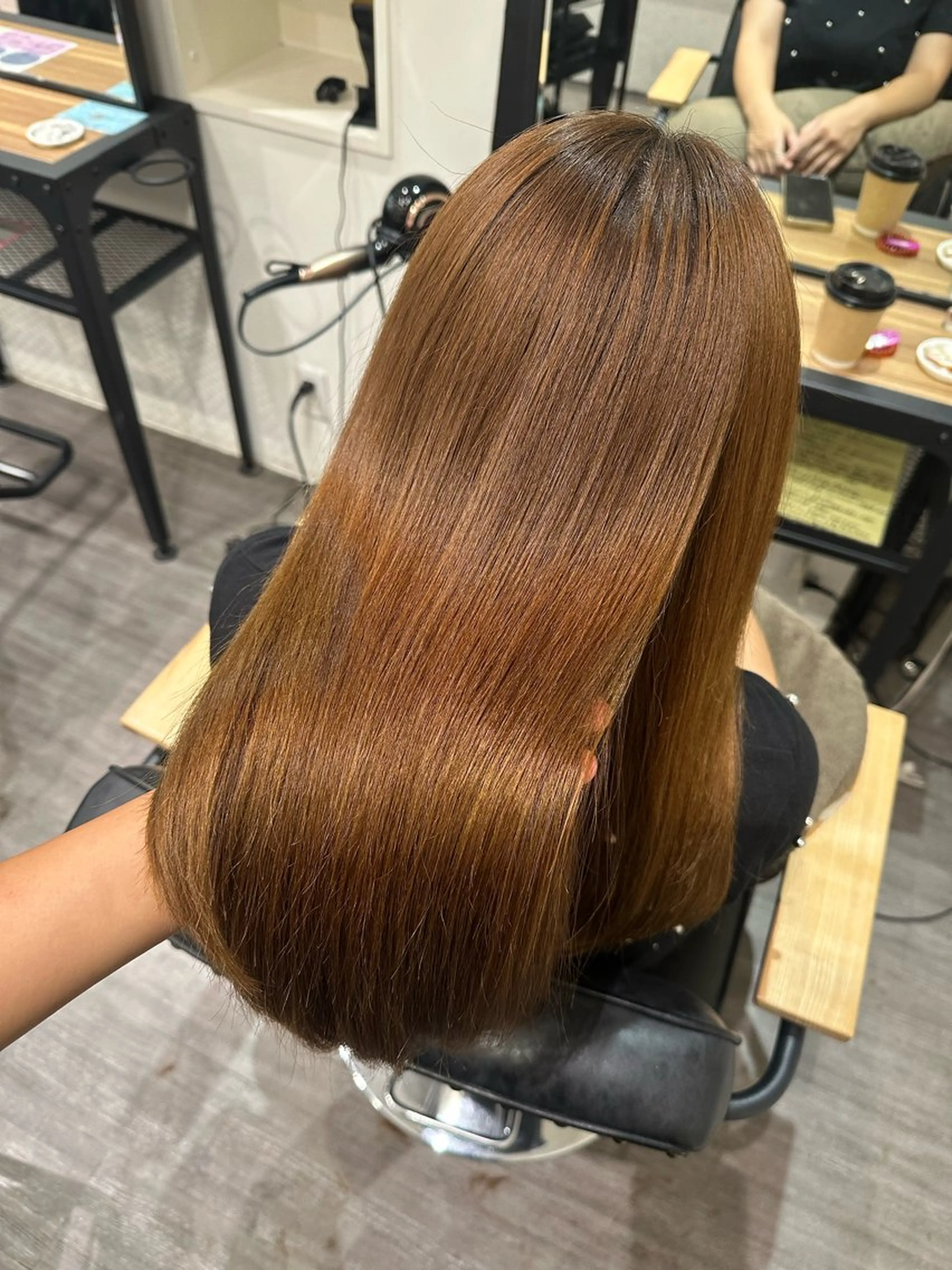 セミロング パーマ 酸性ストレート ストレートパーマ カット 縮毛矯正 トリートメント 上田 紗也のヘアスタイル