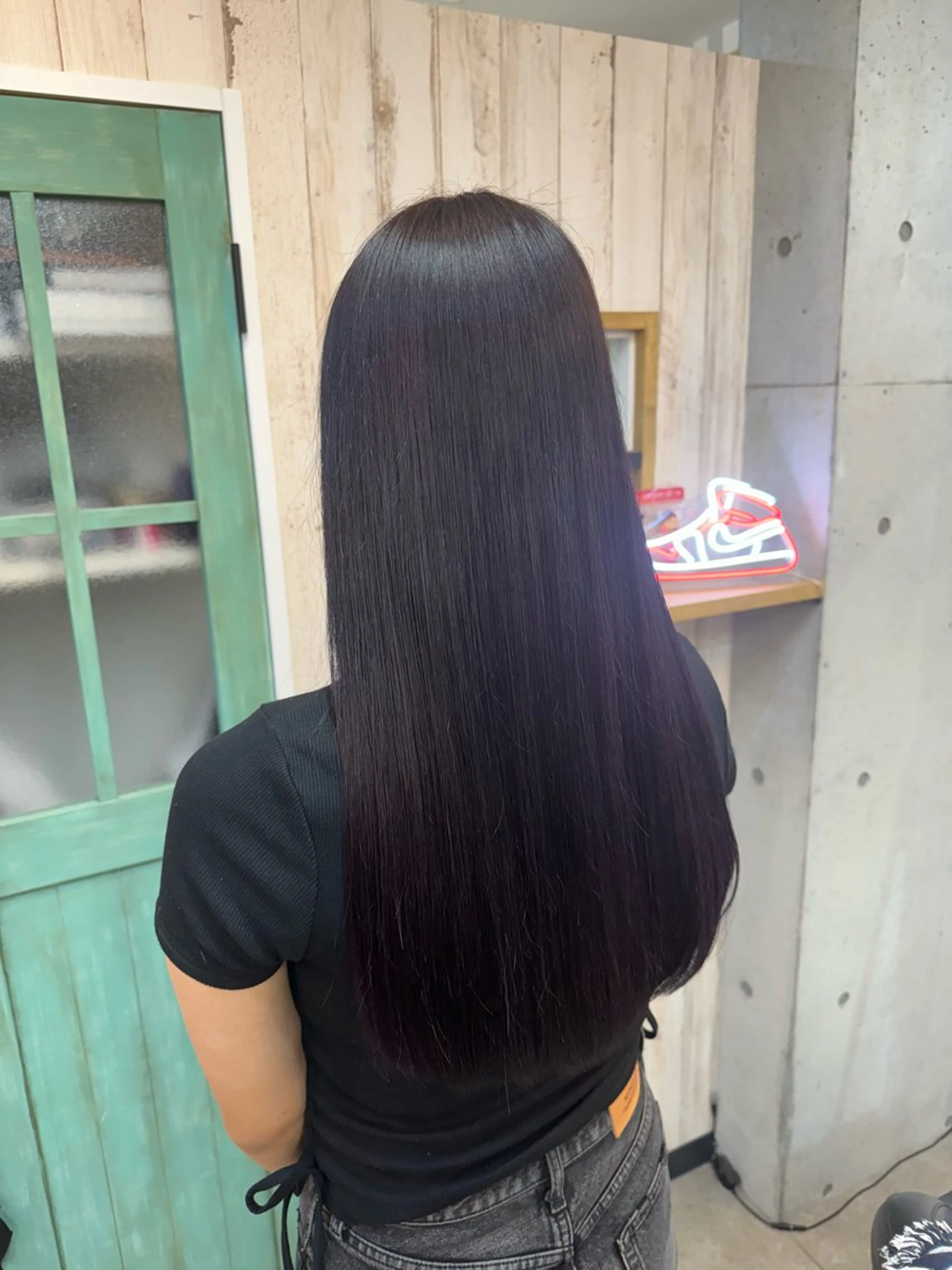 ロング カラー 髙橋 李里亜のヘアスタイル