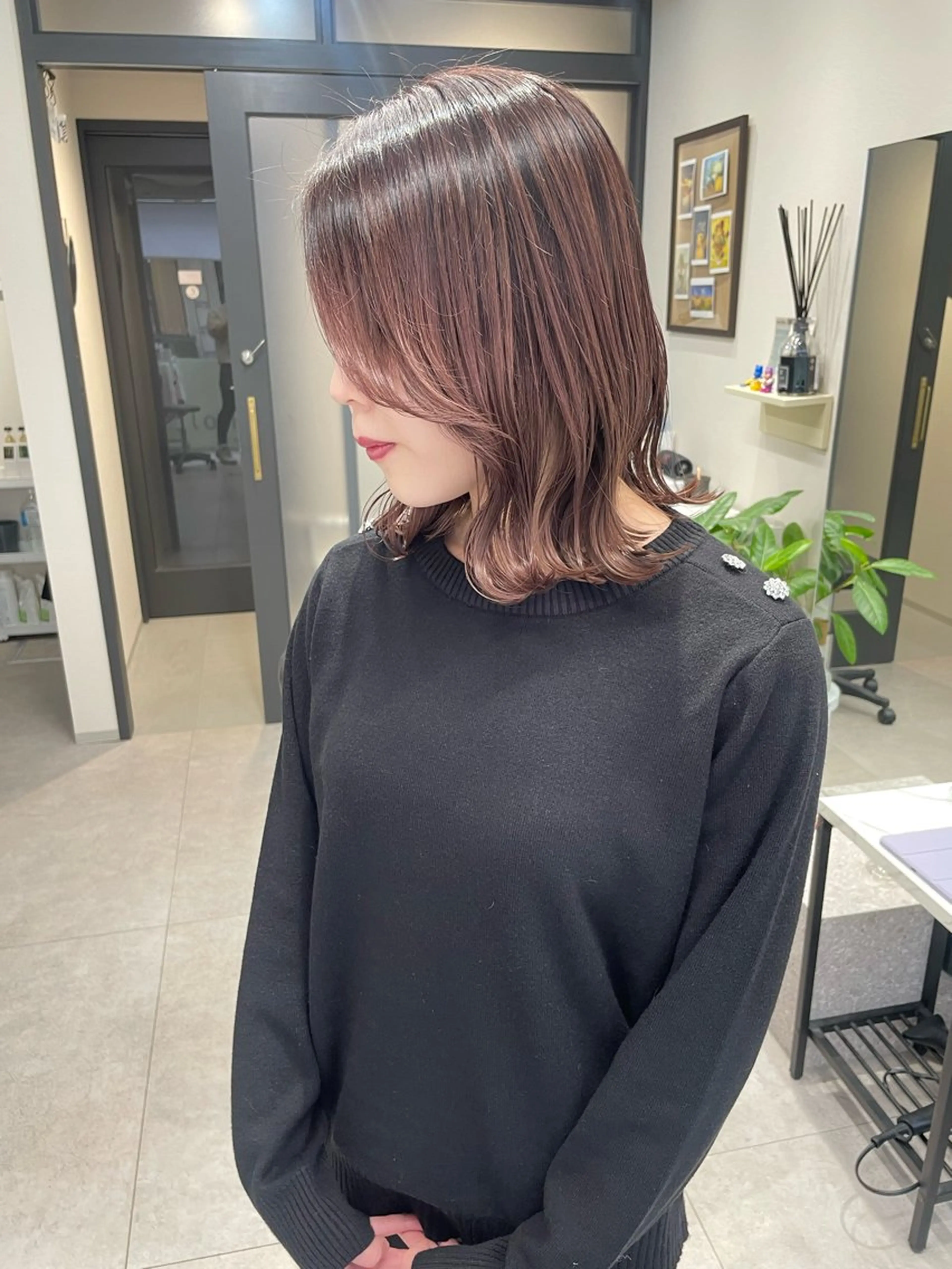 ミディアム カラー ヘアカラー トリートメント 髪質改善will hairdesignのヘアスタイル
