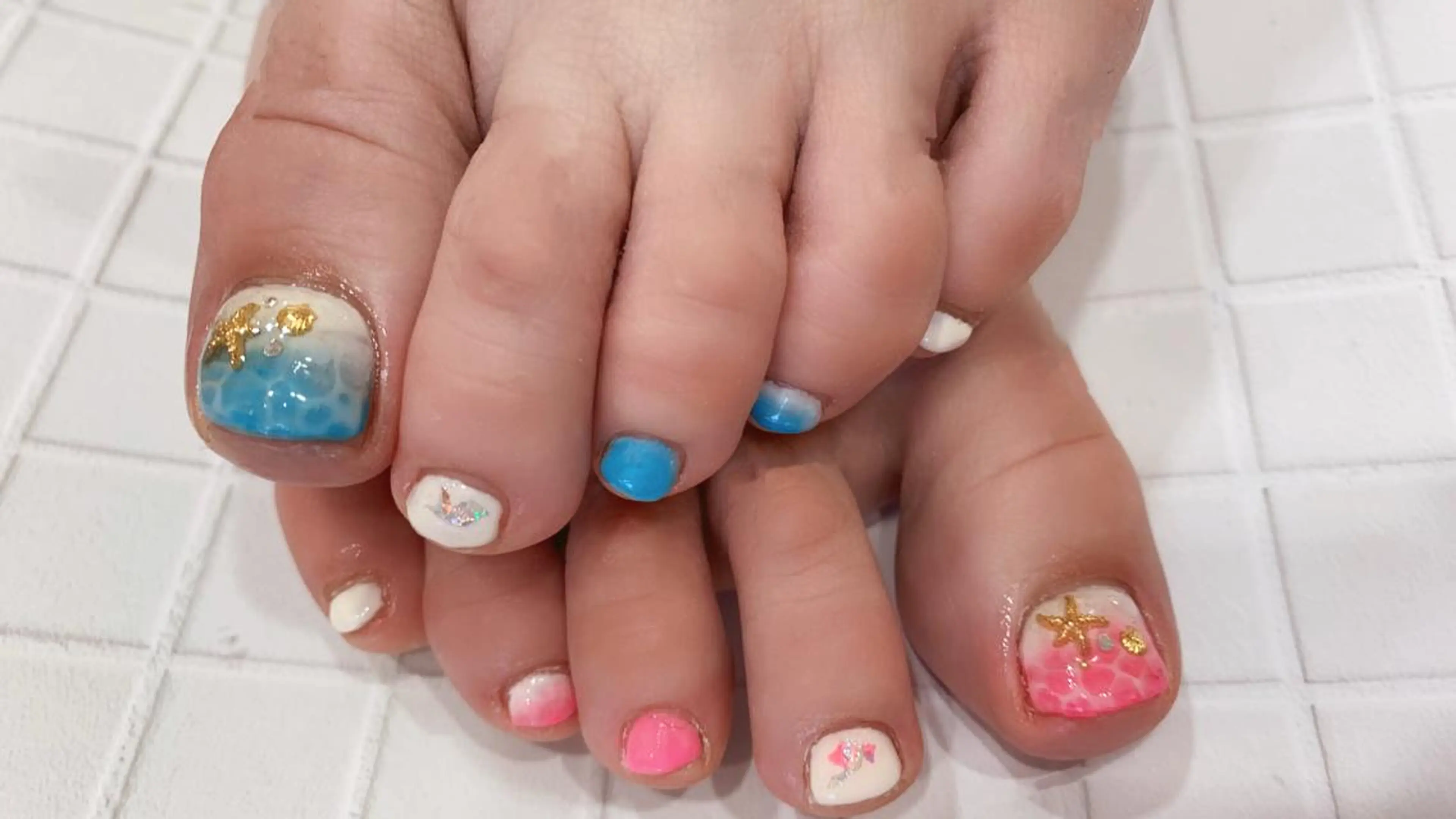 ネイル 持ち込み 高橋 春菜のヘアスタイル