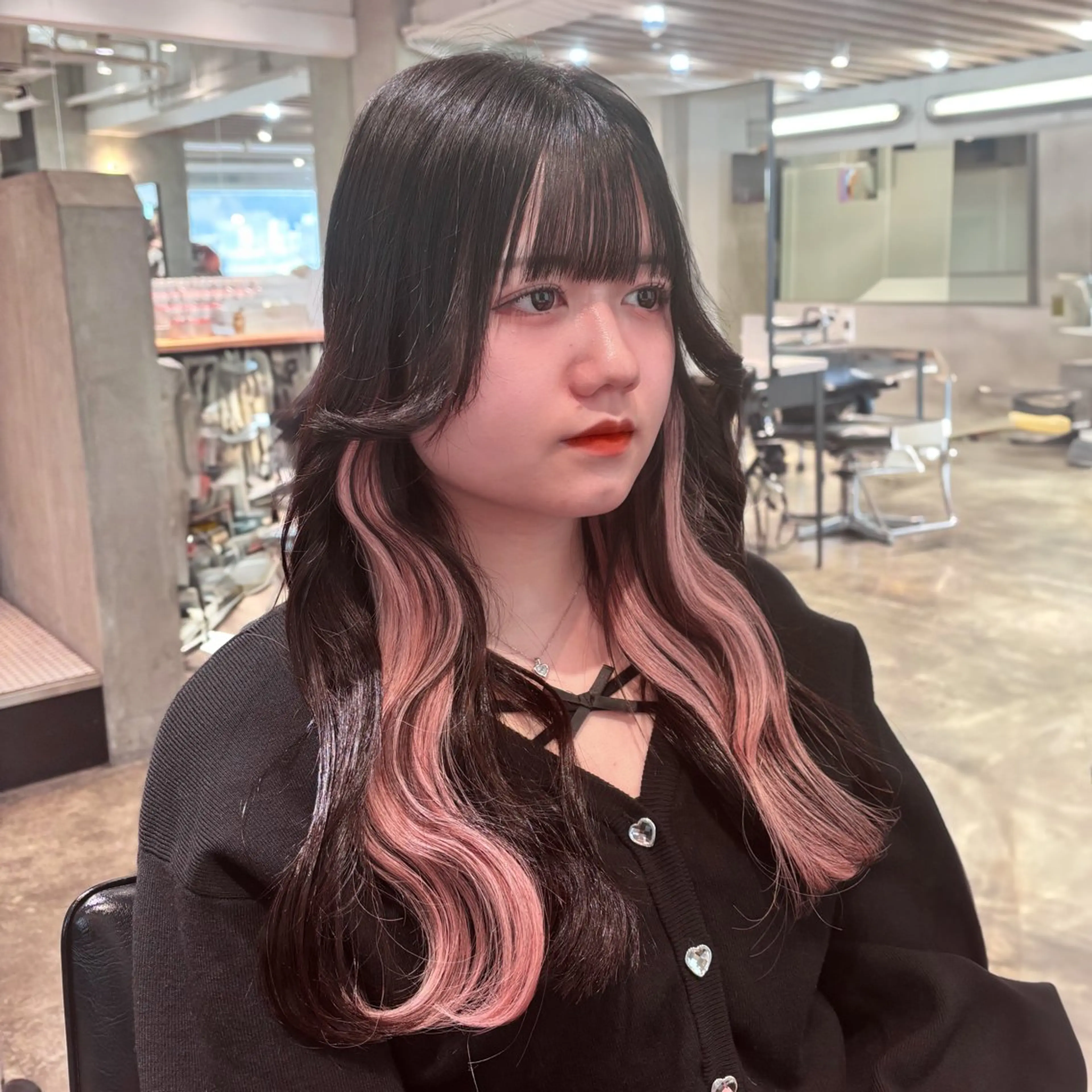 ロング カラー ヘアアレンジ インナーカラー ピンクカラー ホワイトピンク ヘアカラー エクステ 🥀ブリーチ× エクステ🥀あかりのヘアスタイル